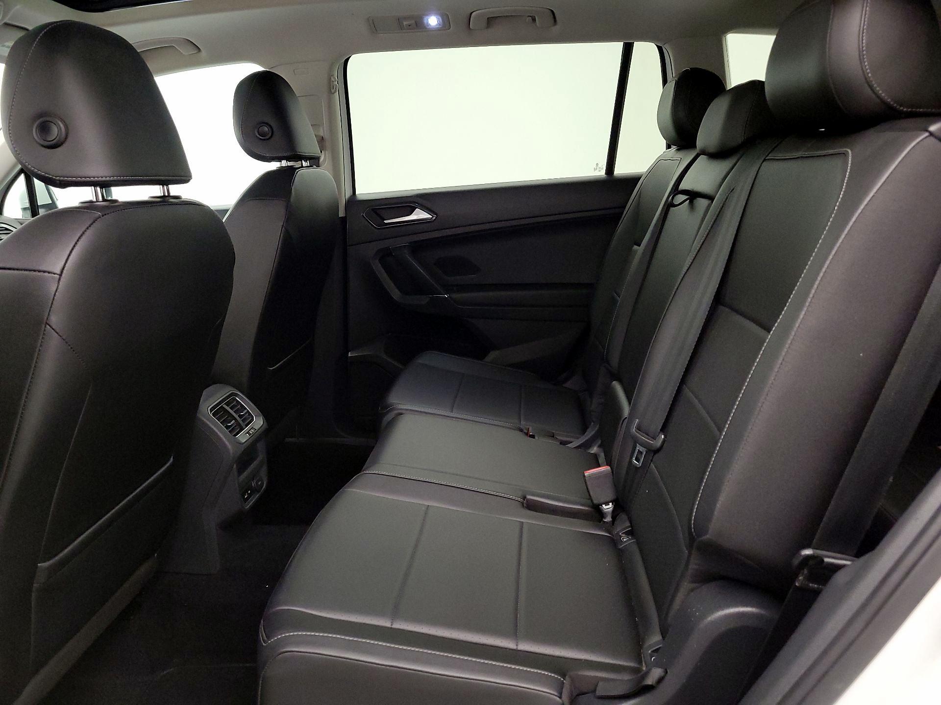 Thumbnail: 2018 Volkswagen Tiguan - 20