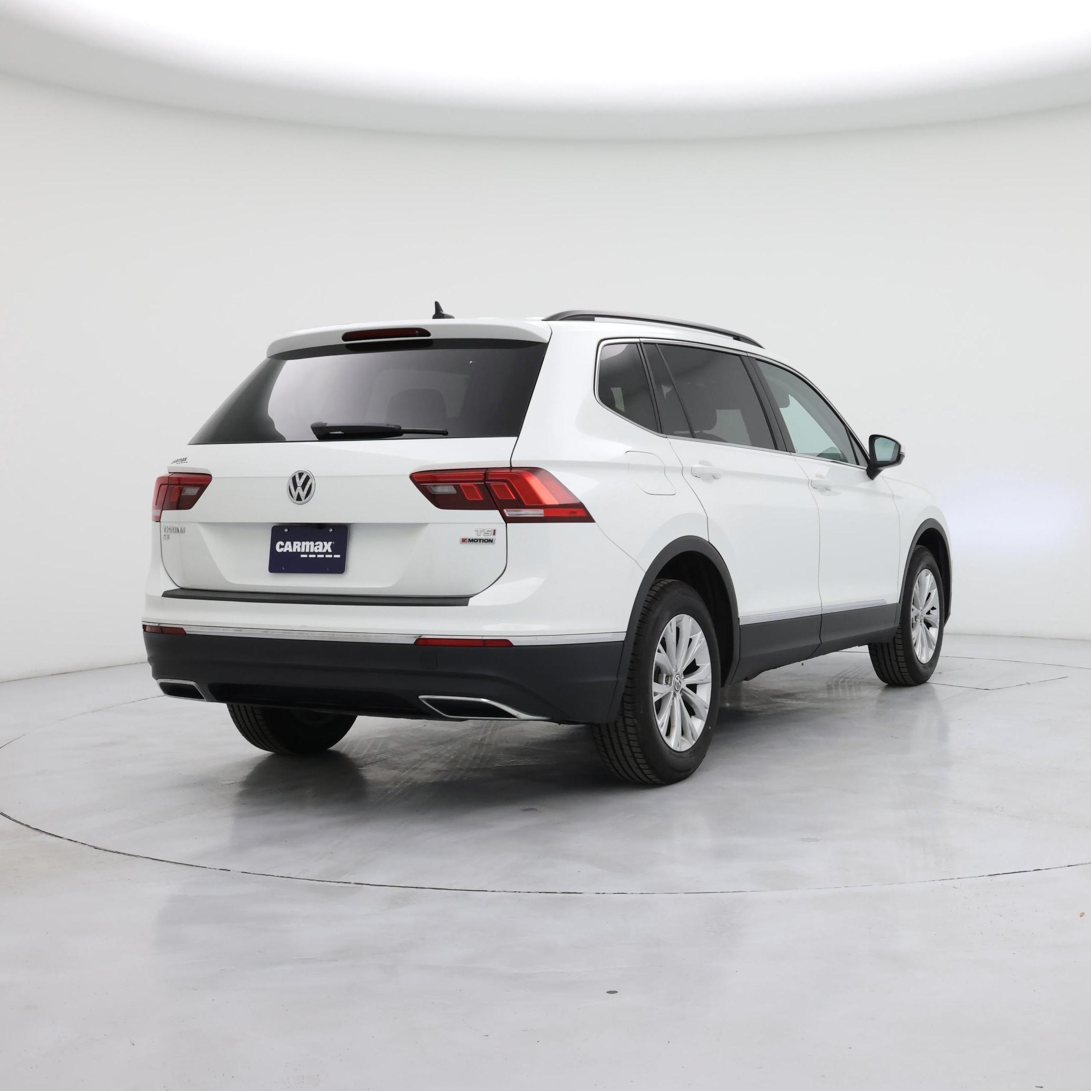 Thumbnail: 2018 Volkswagen Tiguan - 8