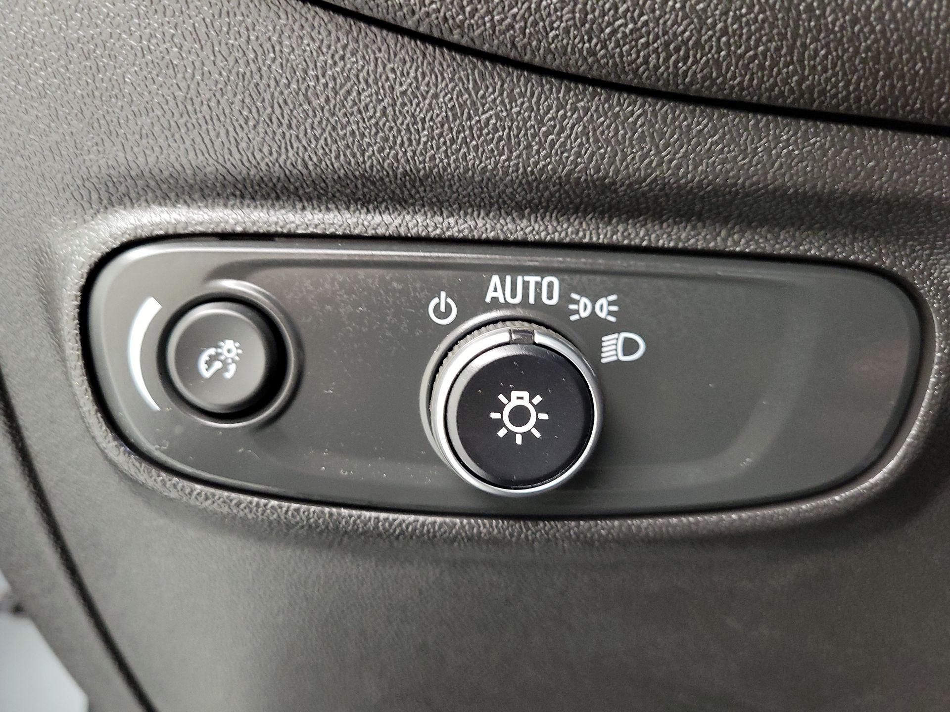 Thumbnail: 2024 Chevrolet Equinox - 13