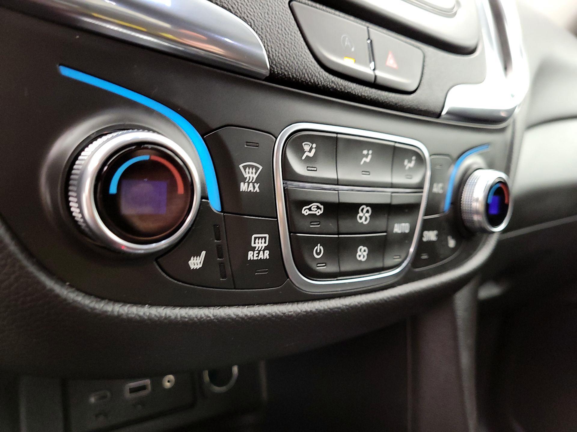 Thumbnail: 2024 Chevrolet Equinox - 16