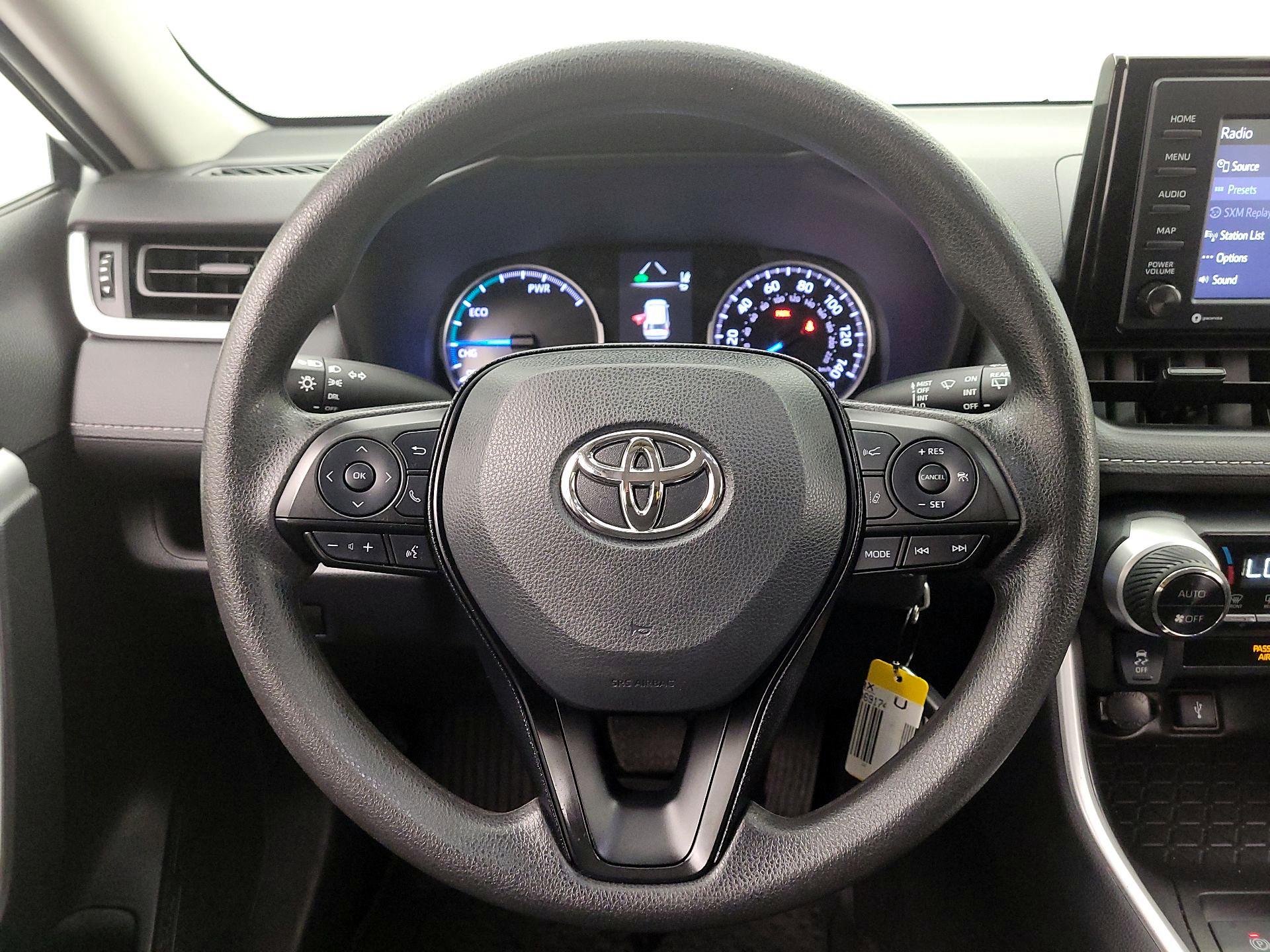 Thumbnail: 2022 Toyota RAV4 - 10