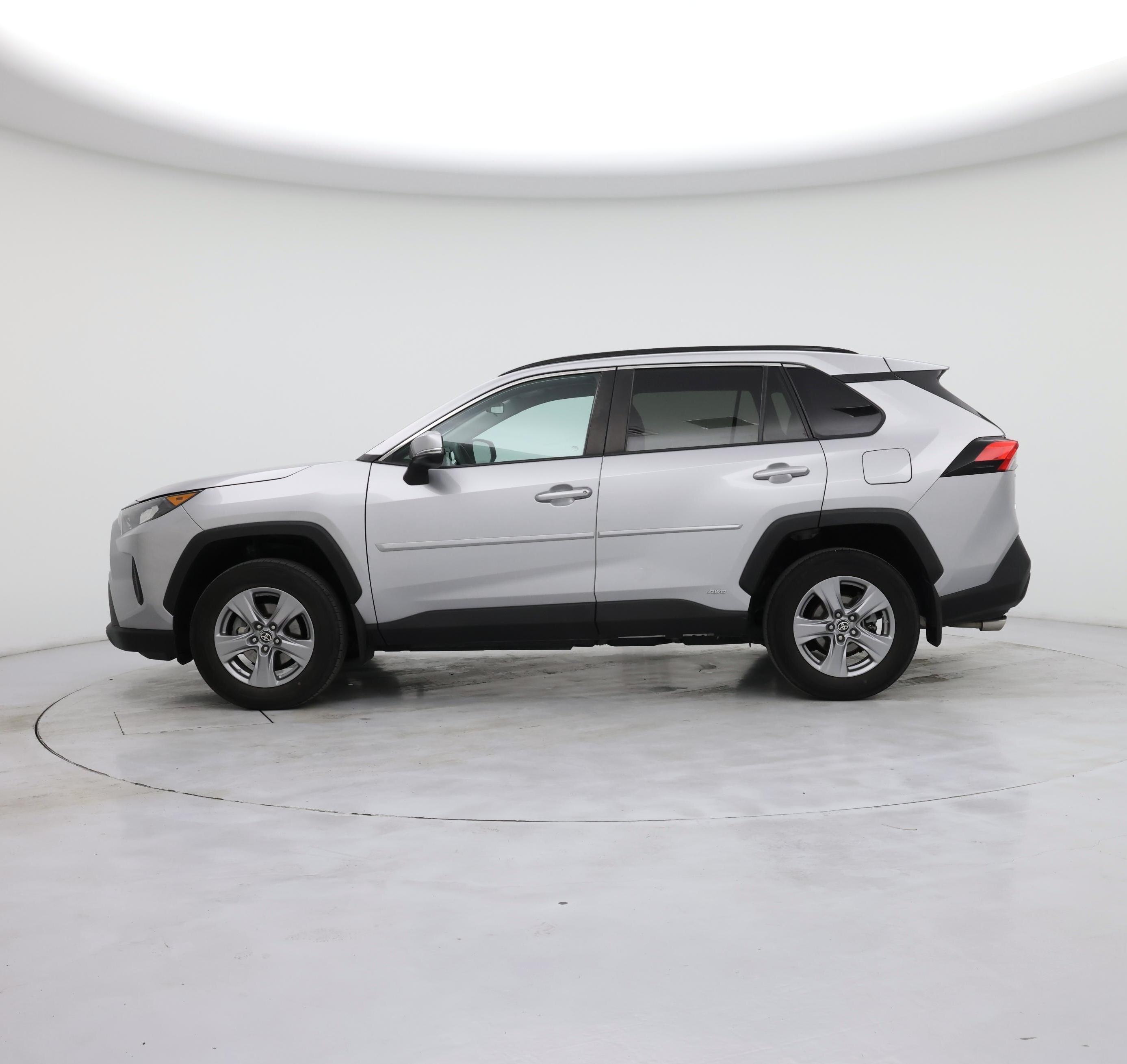 Thumbnail: 2022 Toyota RAV4 - 3