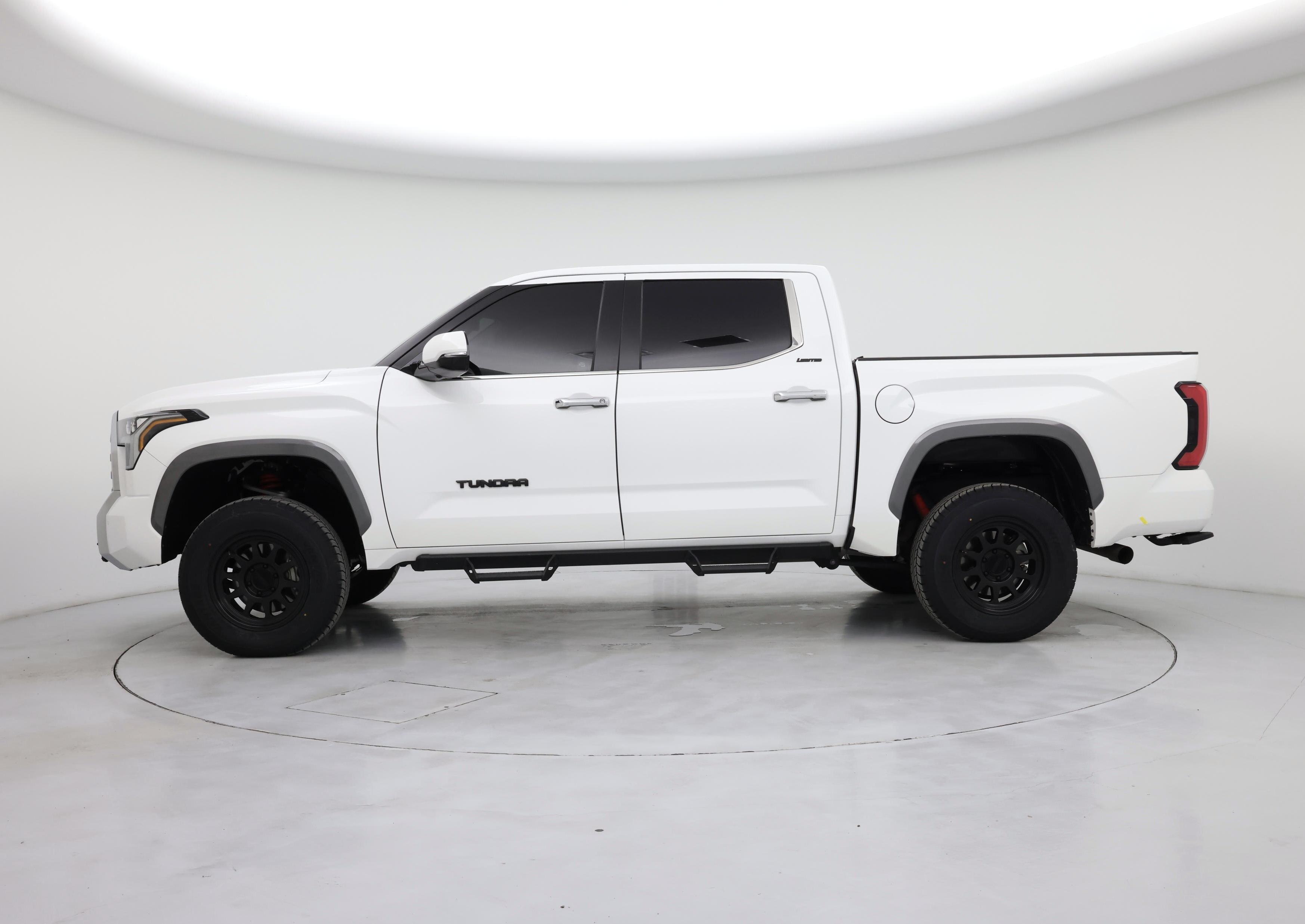 Thumbnail: 2024 Toyota Tundra - 3