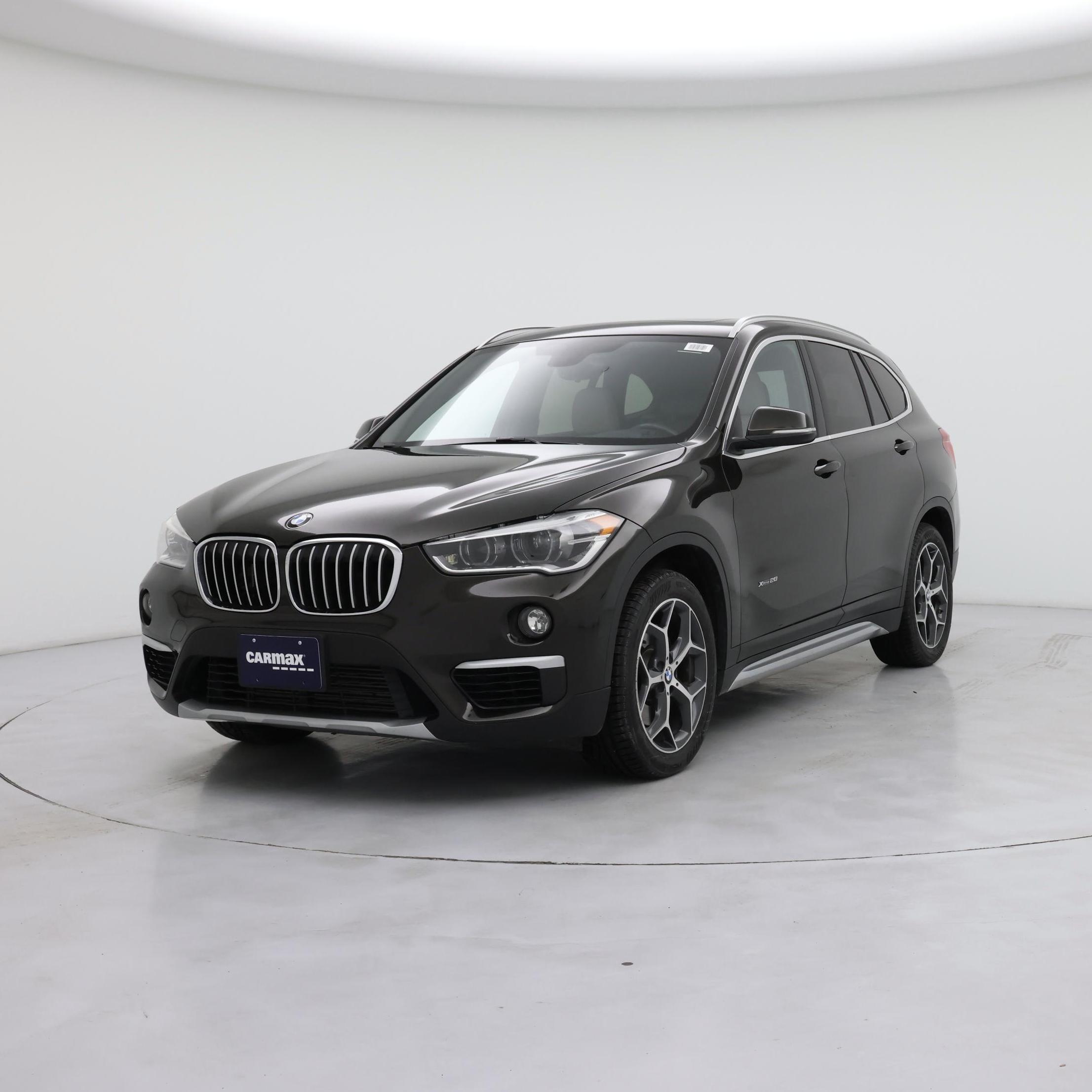 Thumbnail: 2017 BMW X1 - 4