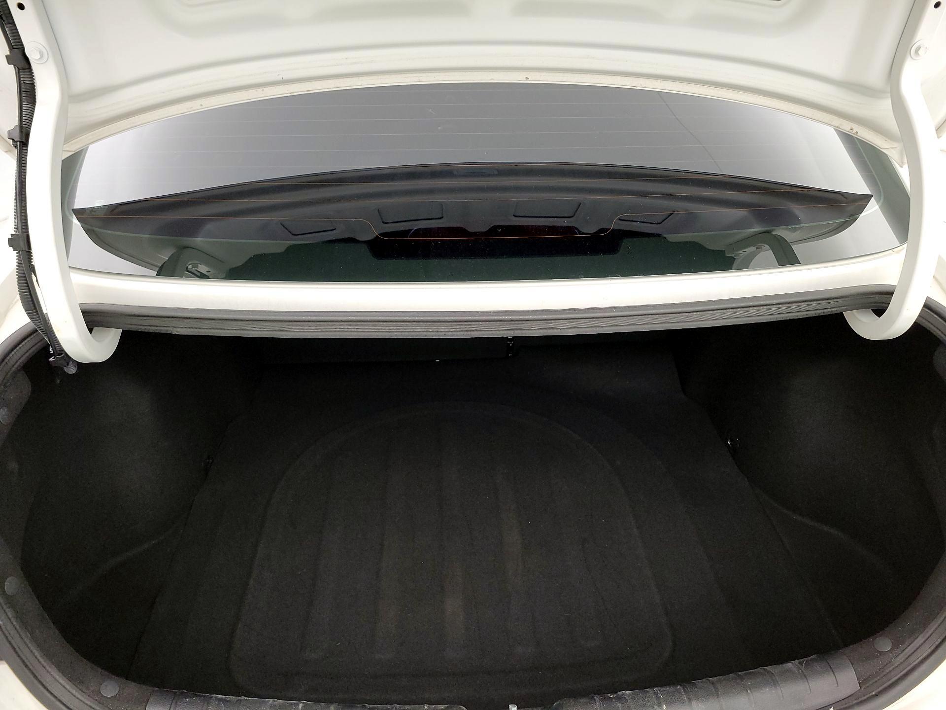 Thumbnail: 2018 Kia Rio - 20