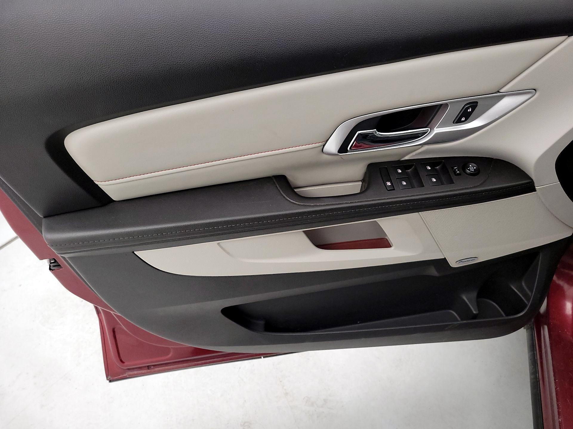 Thumbnail: 2016 GMC Terrain - 12