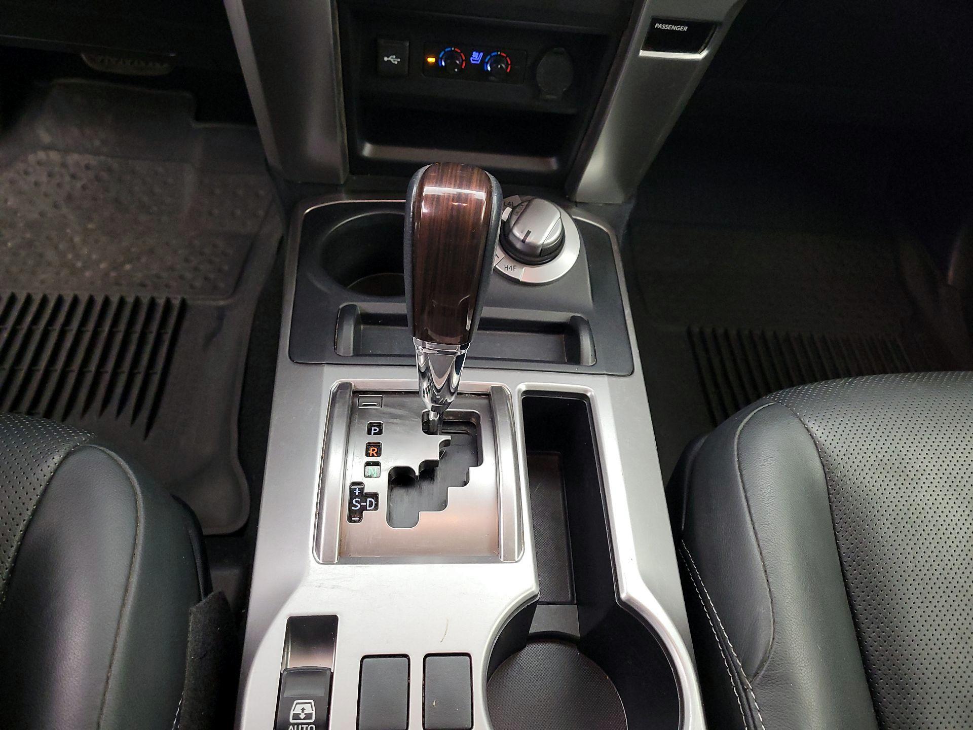 Thumbnail: 2022 Toyota 4Runner - 18