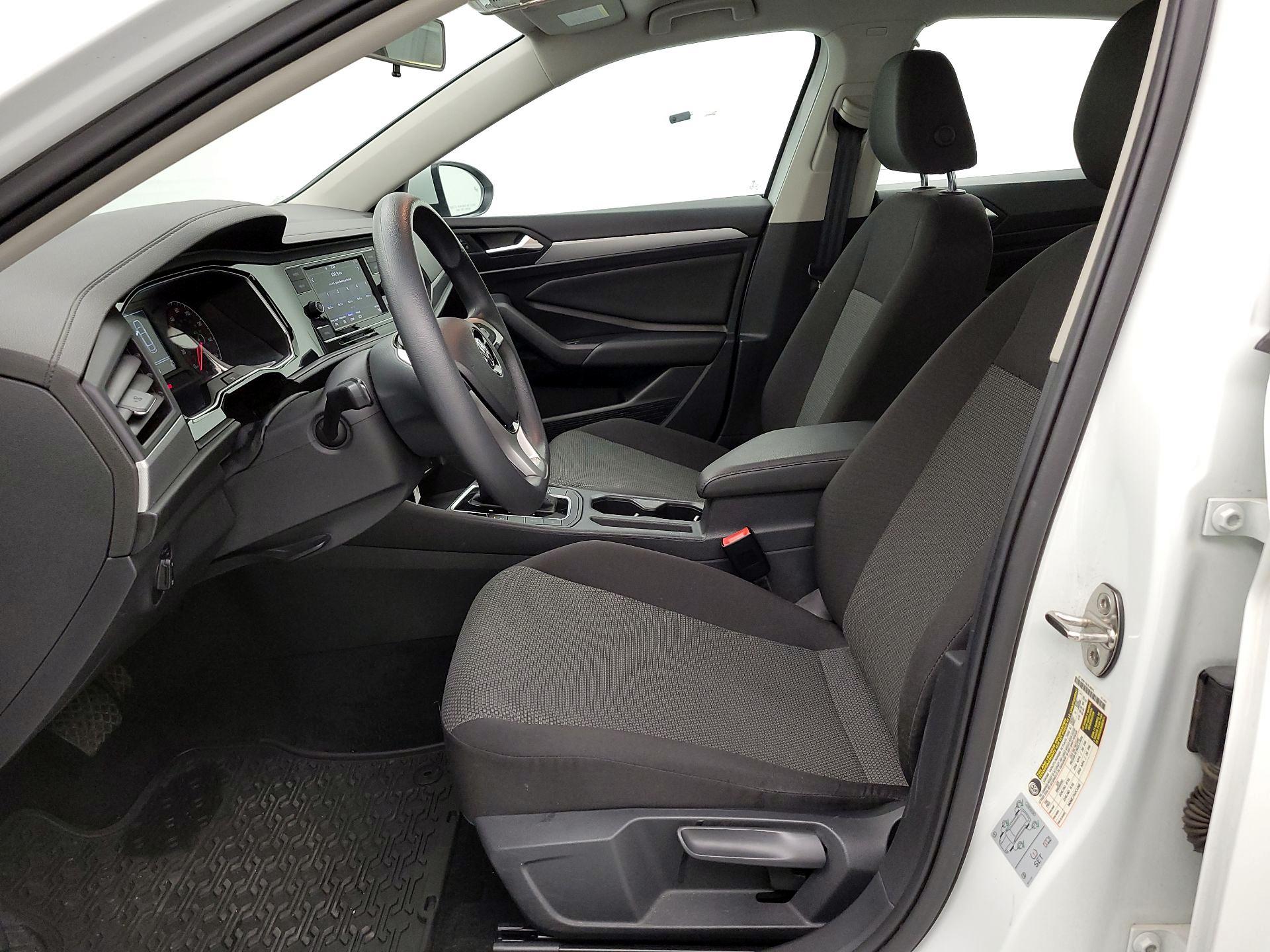 Thumbnail: 2020 Volkswagen Jetta - 11