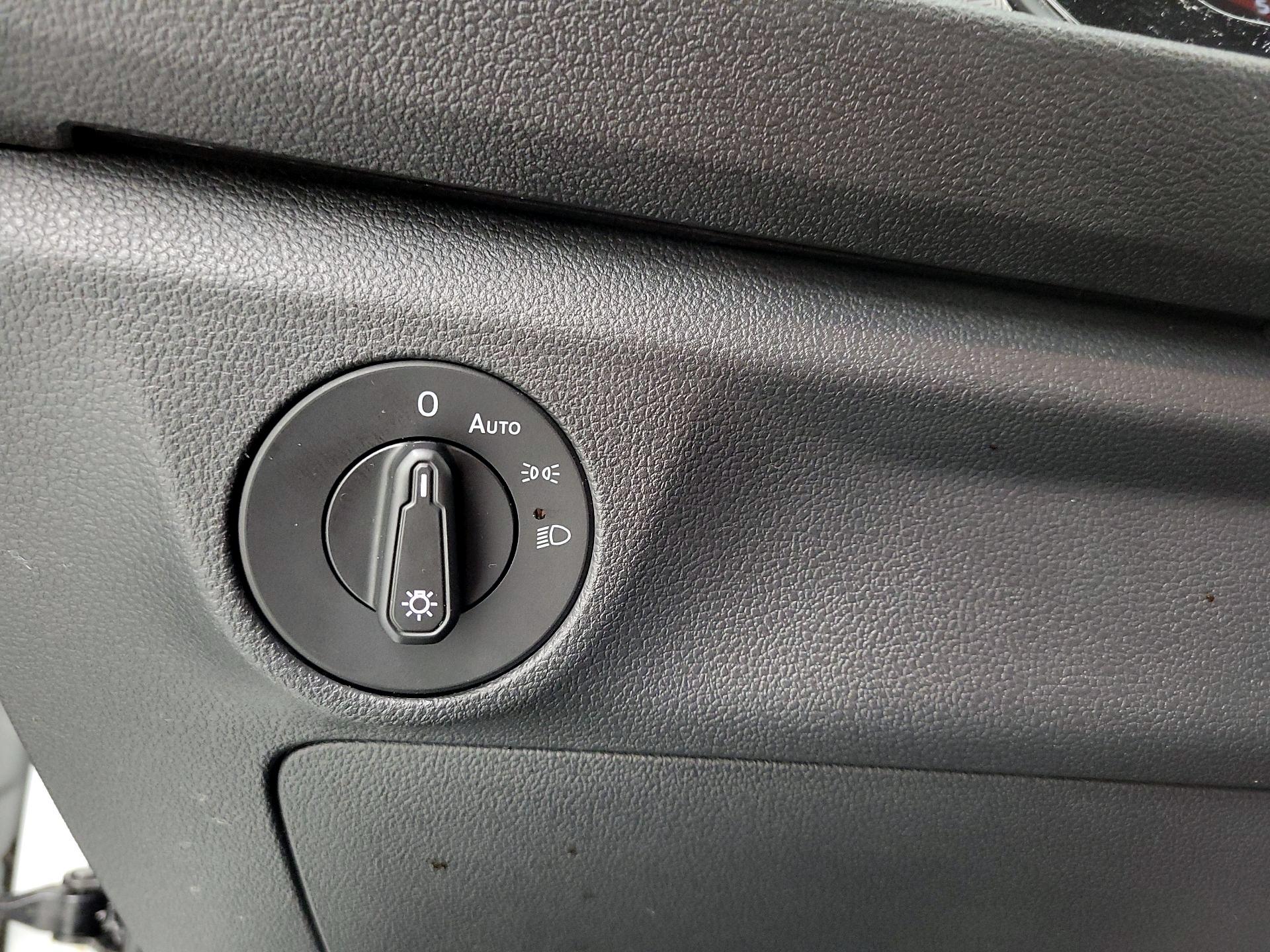 Thumbnail: 2020 Volkswagen Jetta - 13