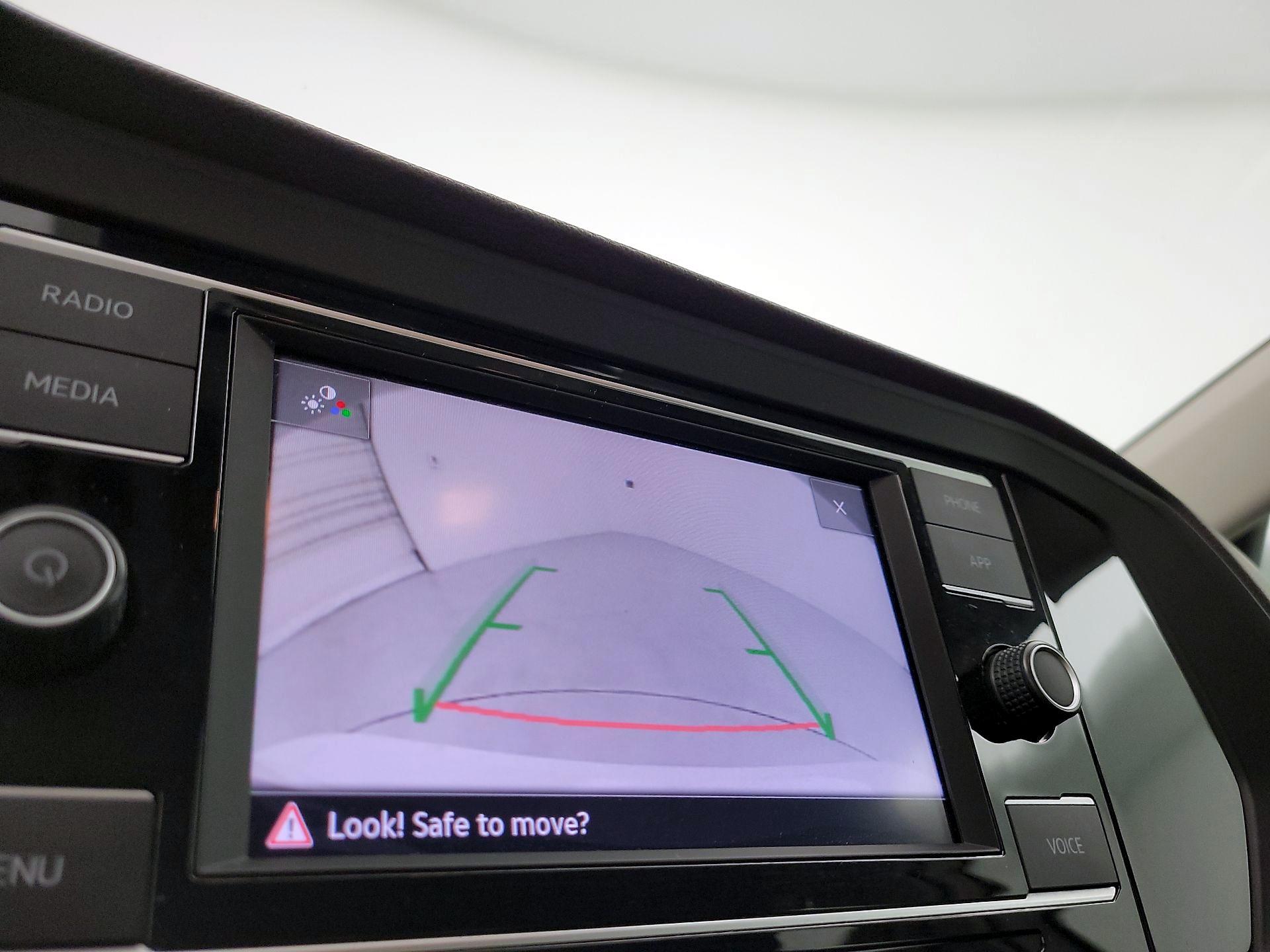 Thumbnail: 2020 Volkswagen Jetta - 14