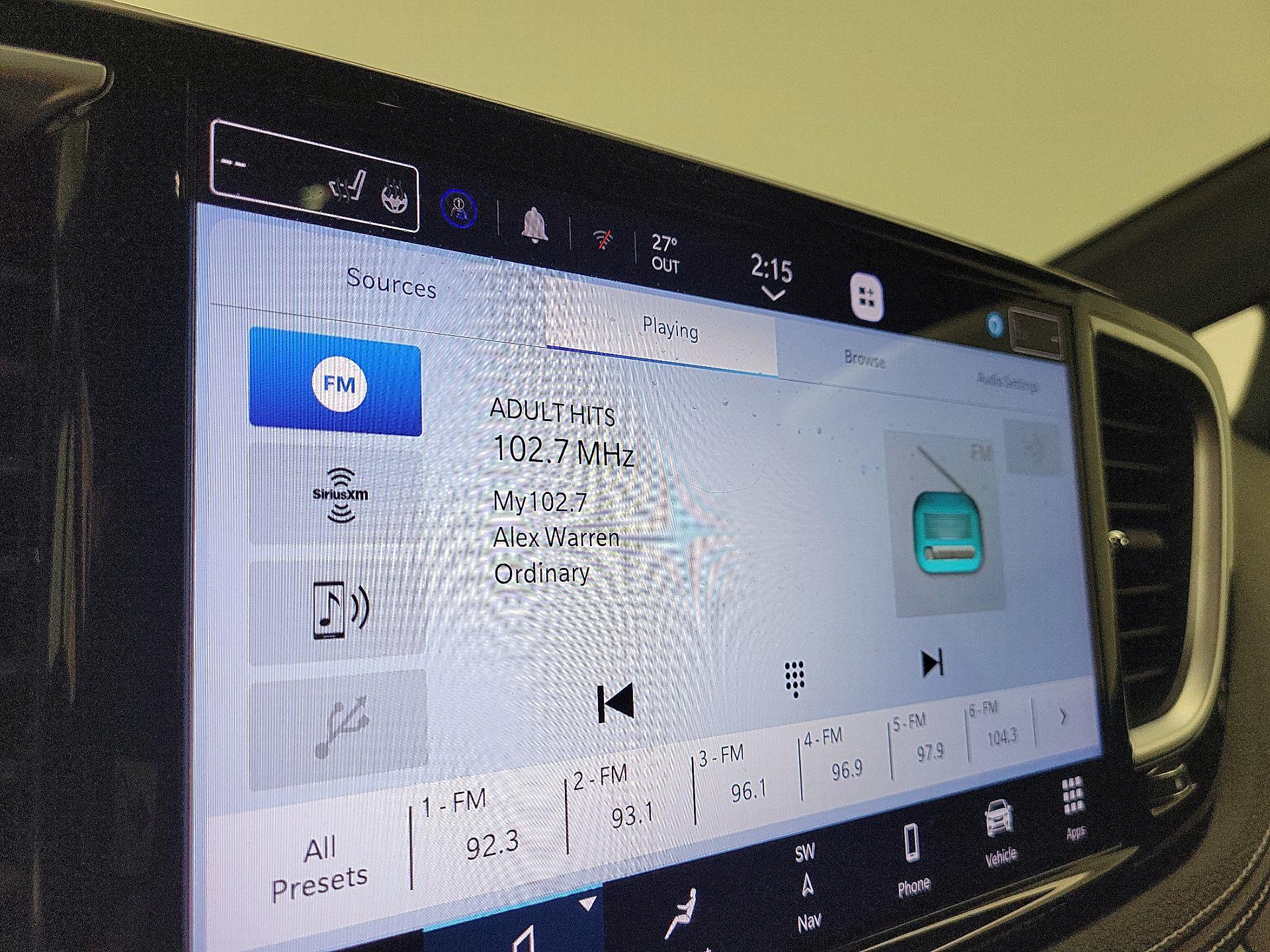 Thumbnail: 2023 Chrysler Pacifica - 16