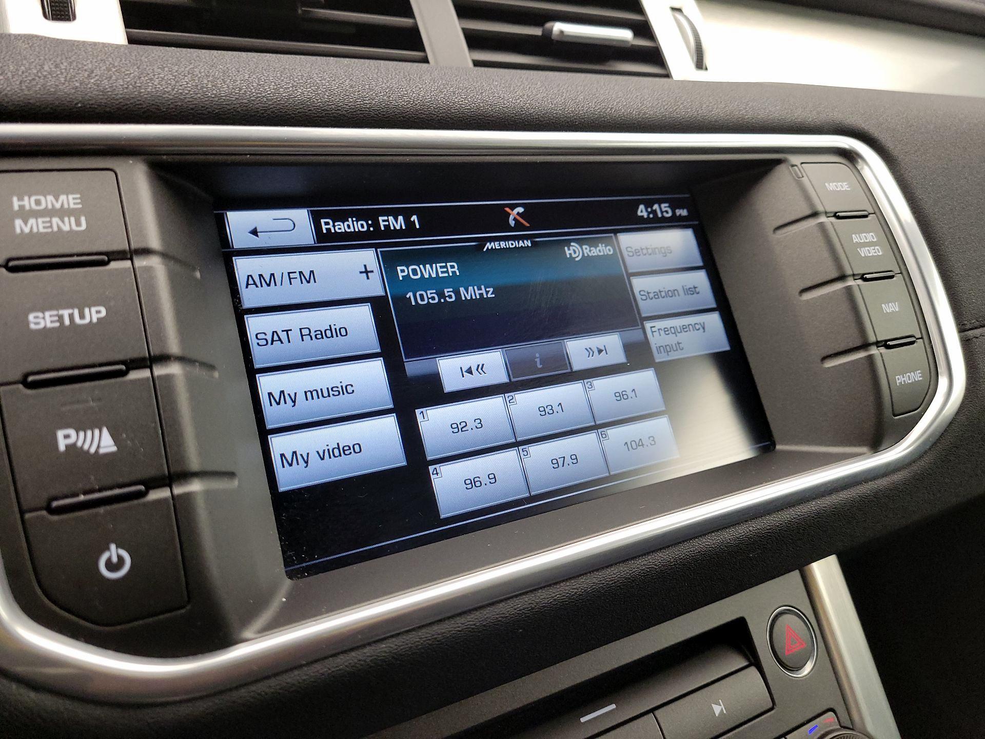 Thumbnail: 2015 Land Rover Range Rover Evoque - 16