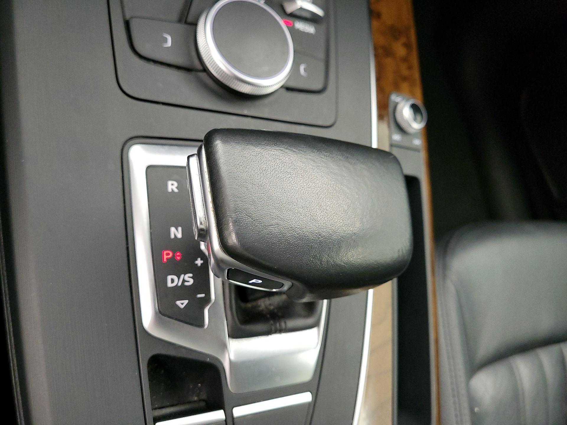 Thumbnail: 2018 Audi Q5 - 17