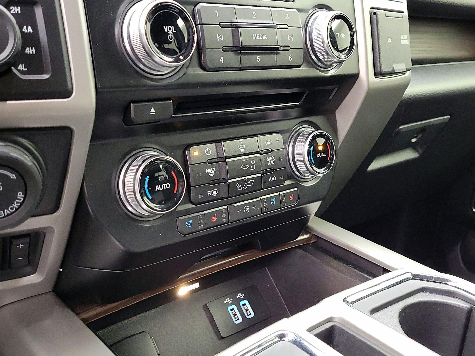 Thumbnail: 2016 Ford F-150 - 17