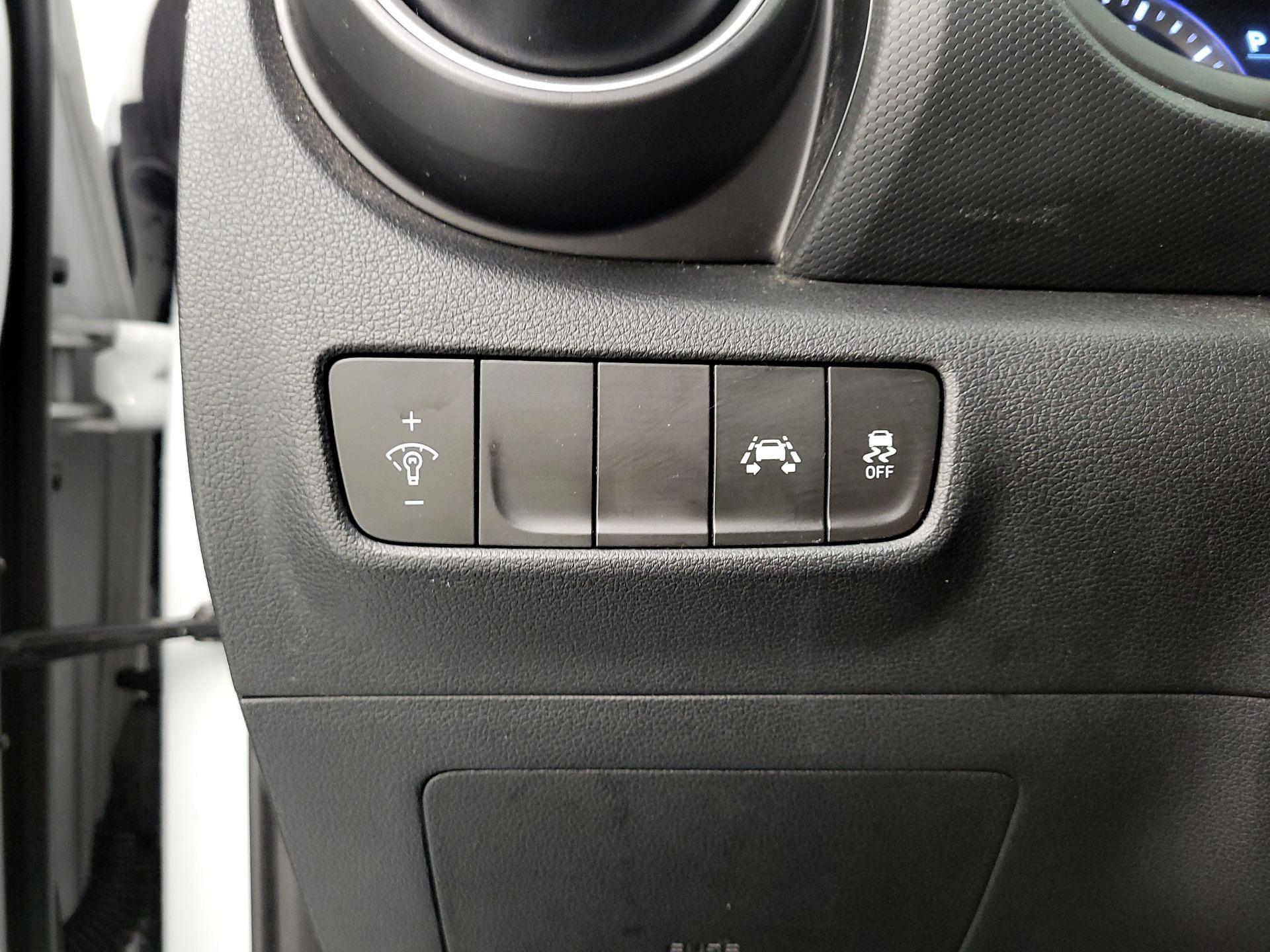 Thumbnail: 2019 Hyundai Kona - 13