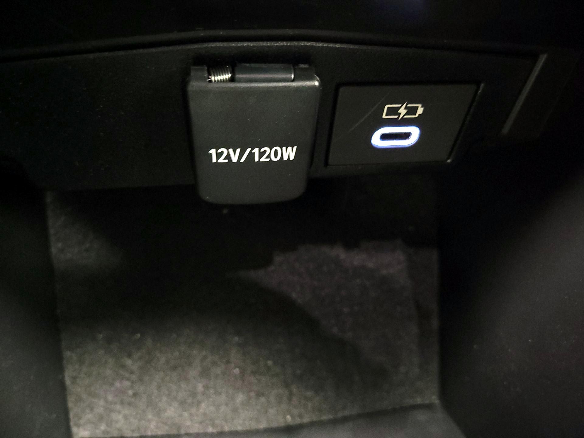 Thumbnail: 2025 Toyota Corolla Cross - 18