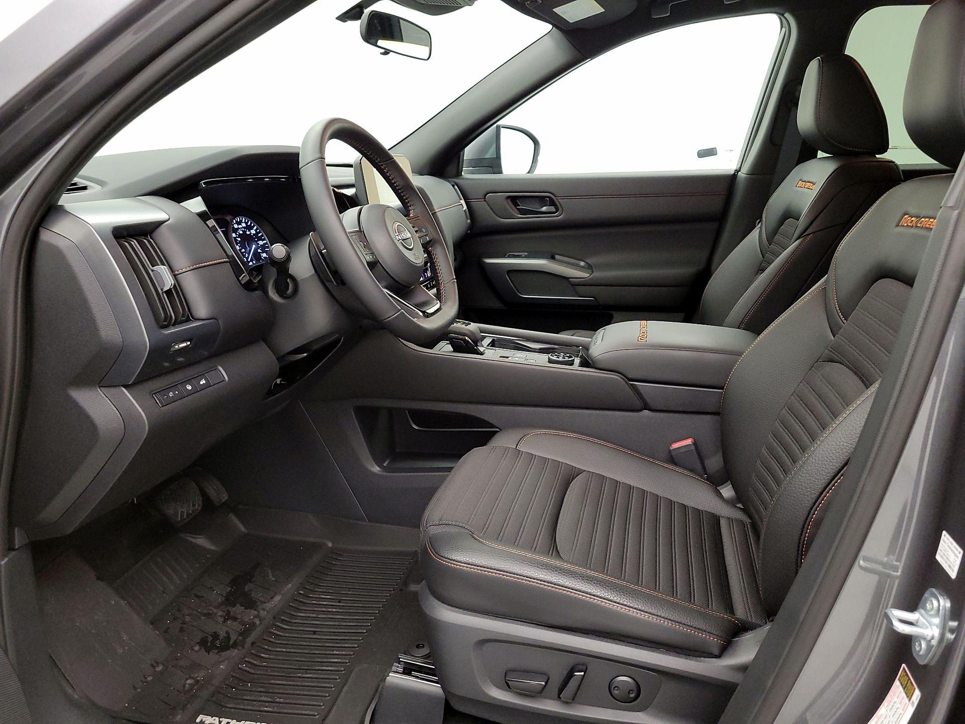 Thumbnail: 2025 Nissan Pathfinder - 11