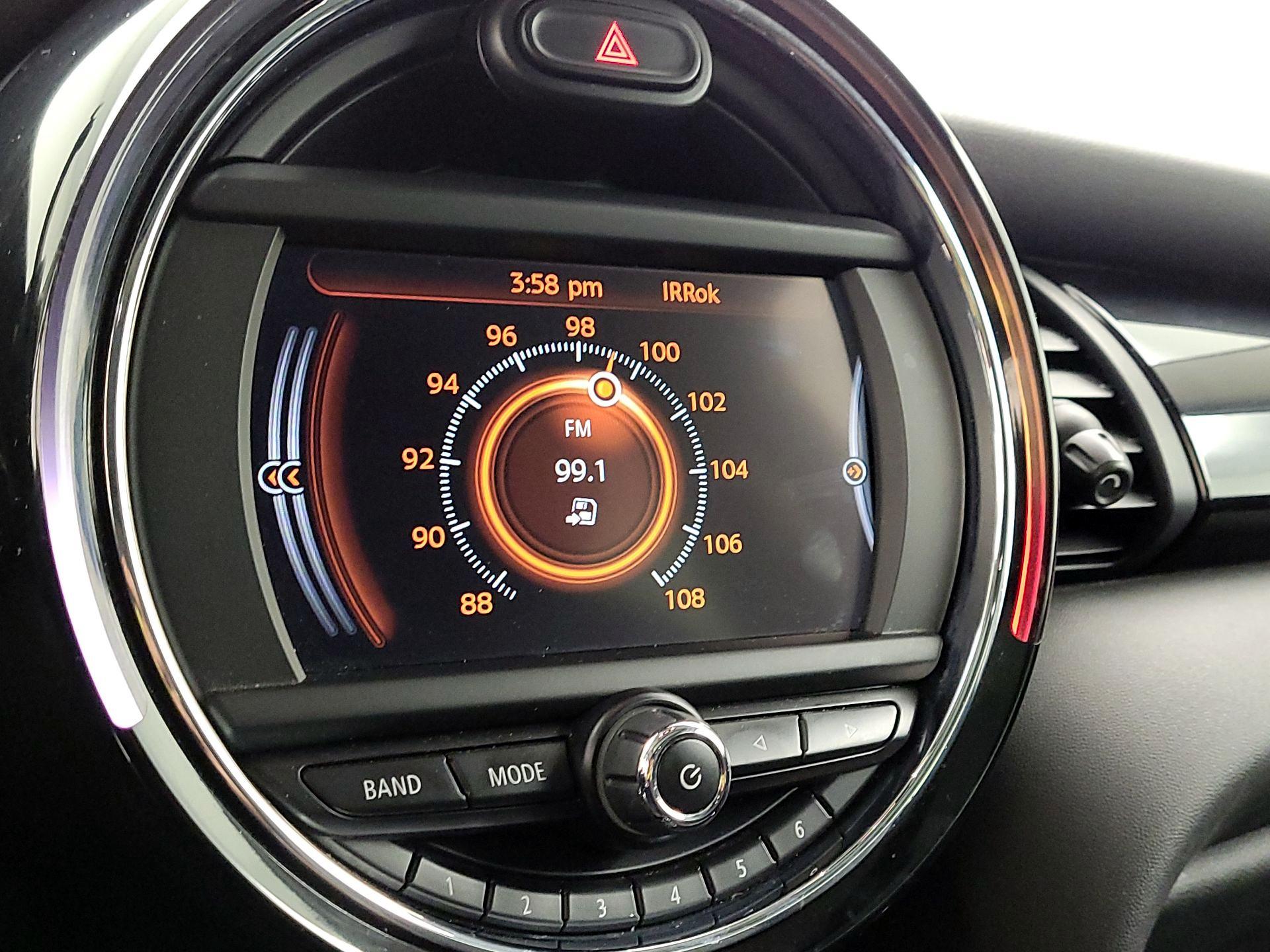 Thumbnail: 2016 MINI Cooper Hardtop - 14