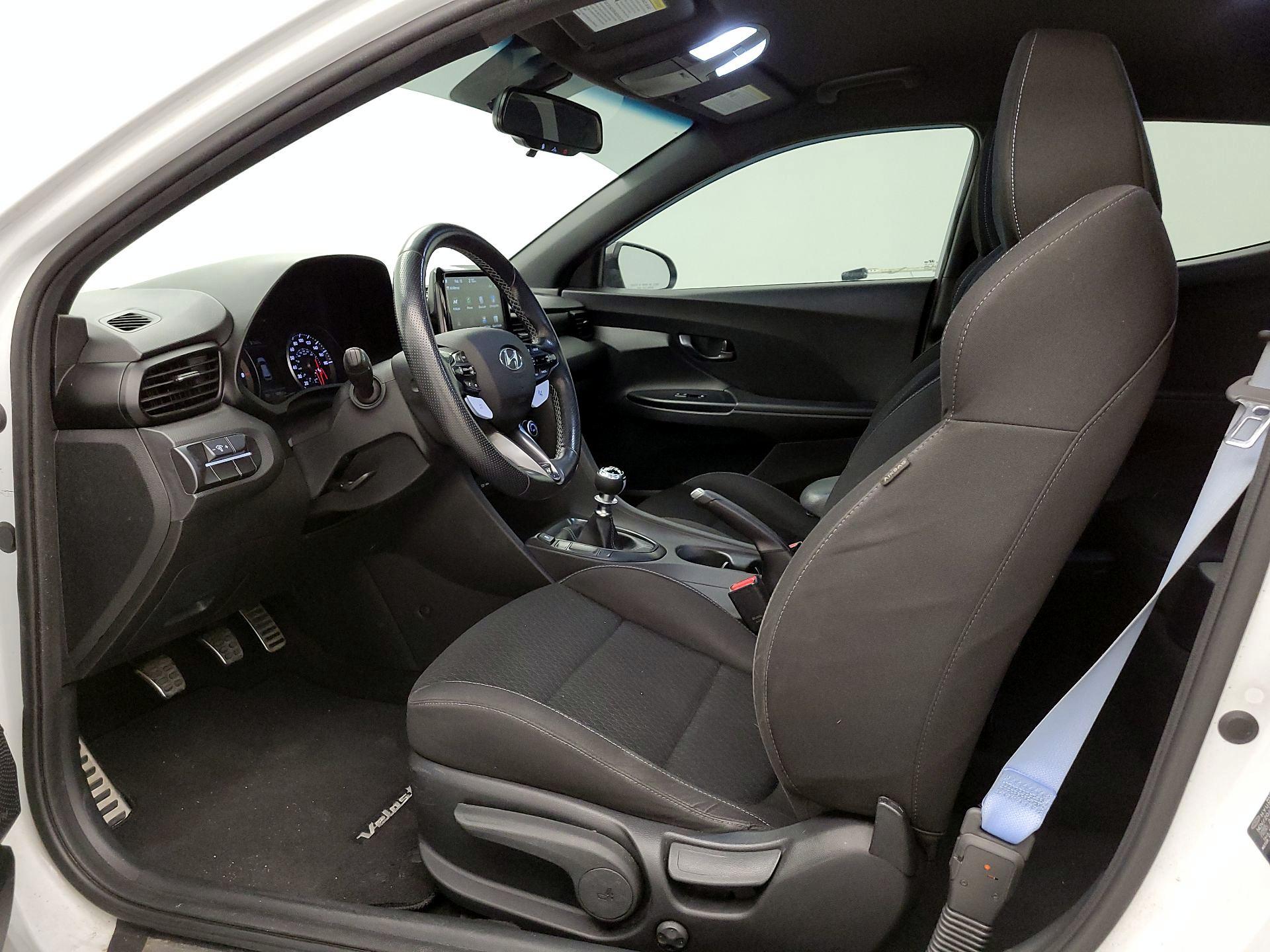 Thumbnail: 2020 Hyundai Veloster - 11