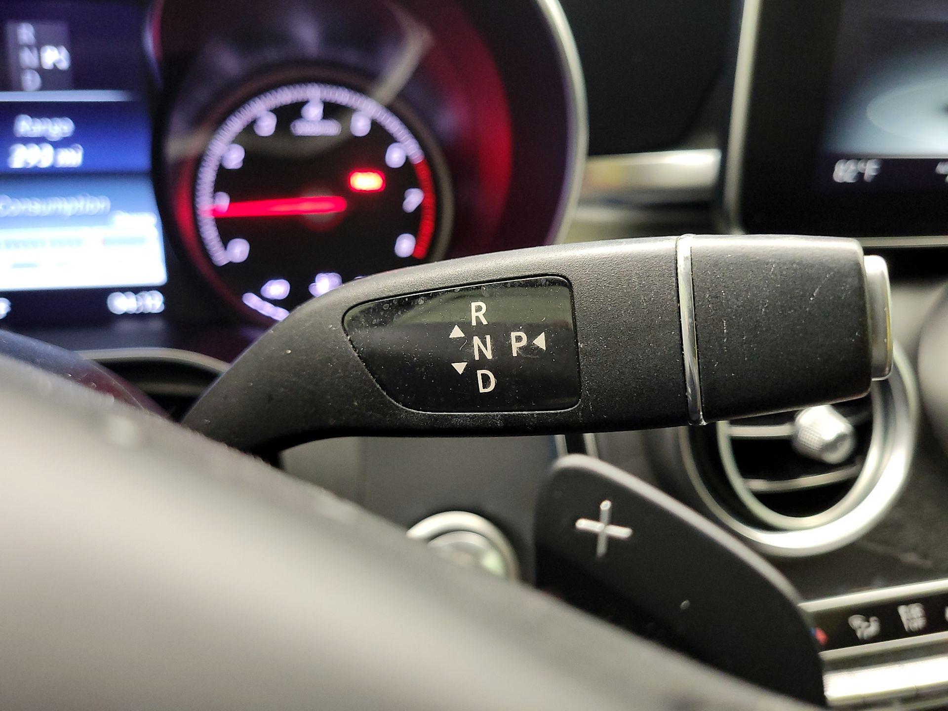 Thumbnail: 2017 Mercedes-Benz C-Class - 18