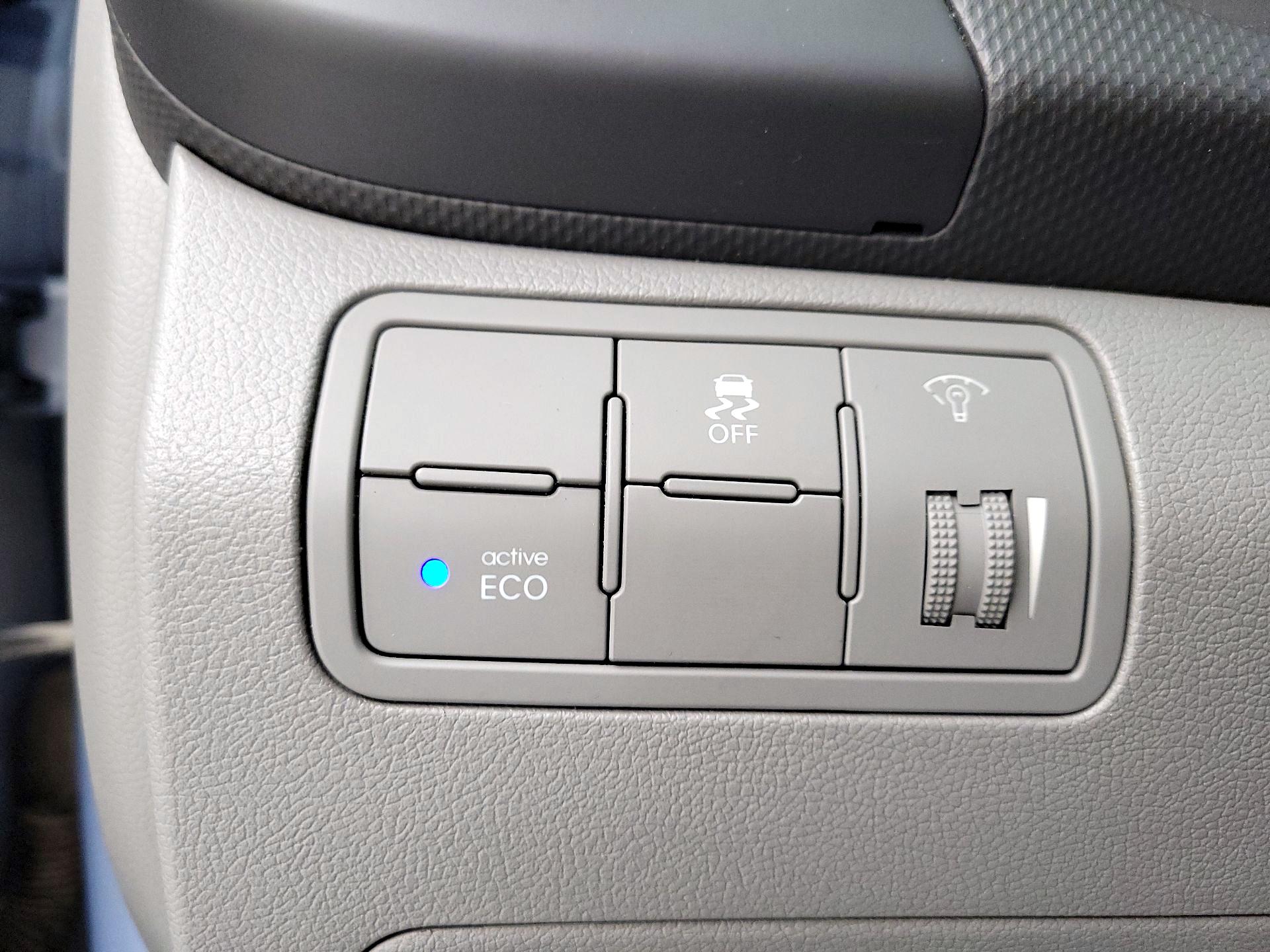 Thumbnail: 2014 Hyundai Accent - 13