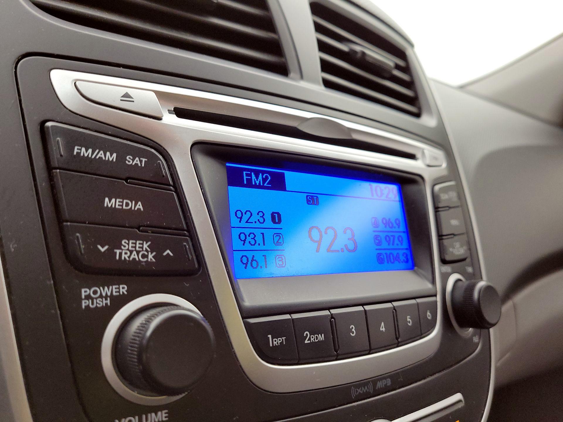 Thumbnail: 2014 Hyundai Accent - 14