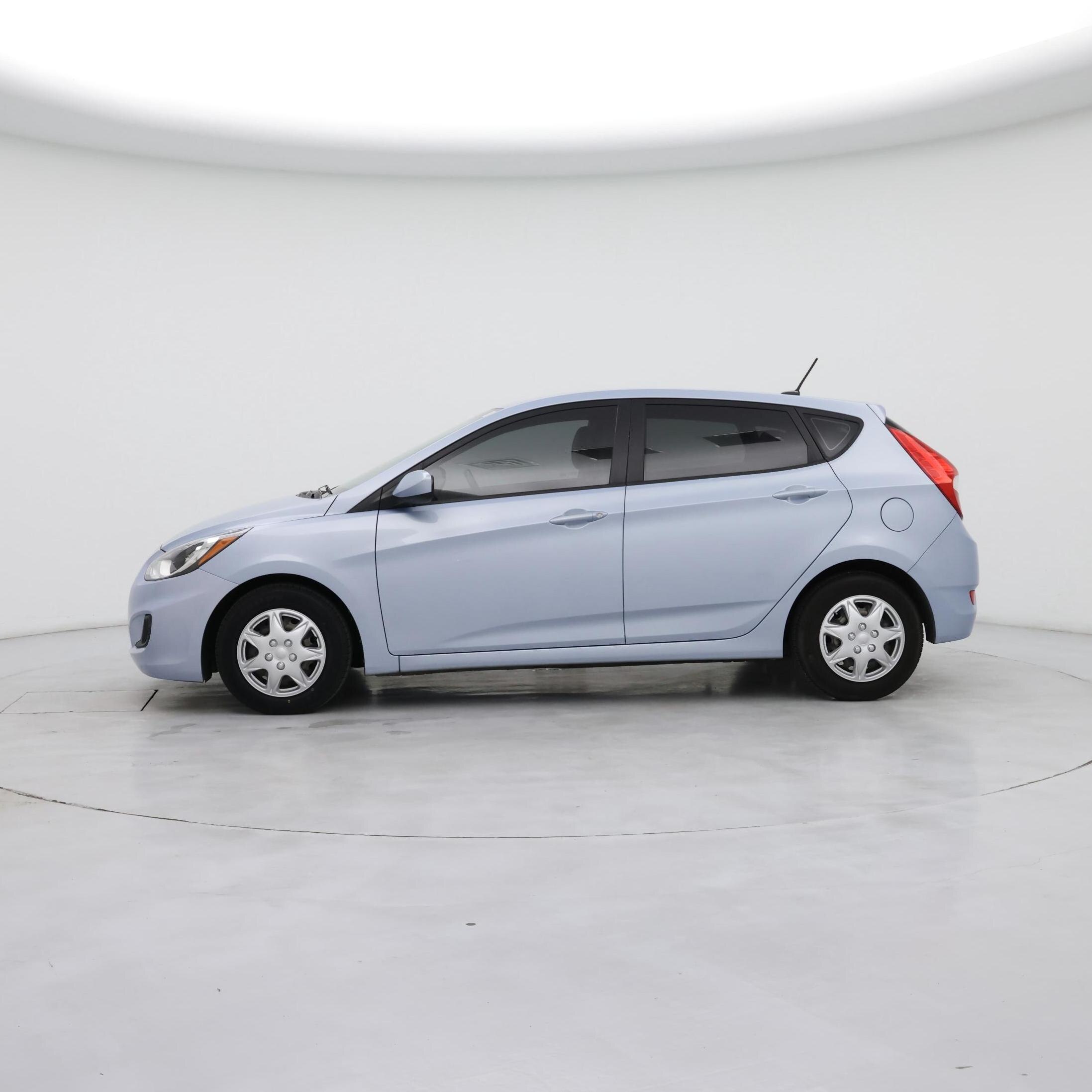 Thumbnail: 2014 Hyundai Accent - 3