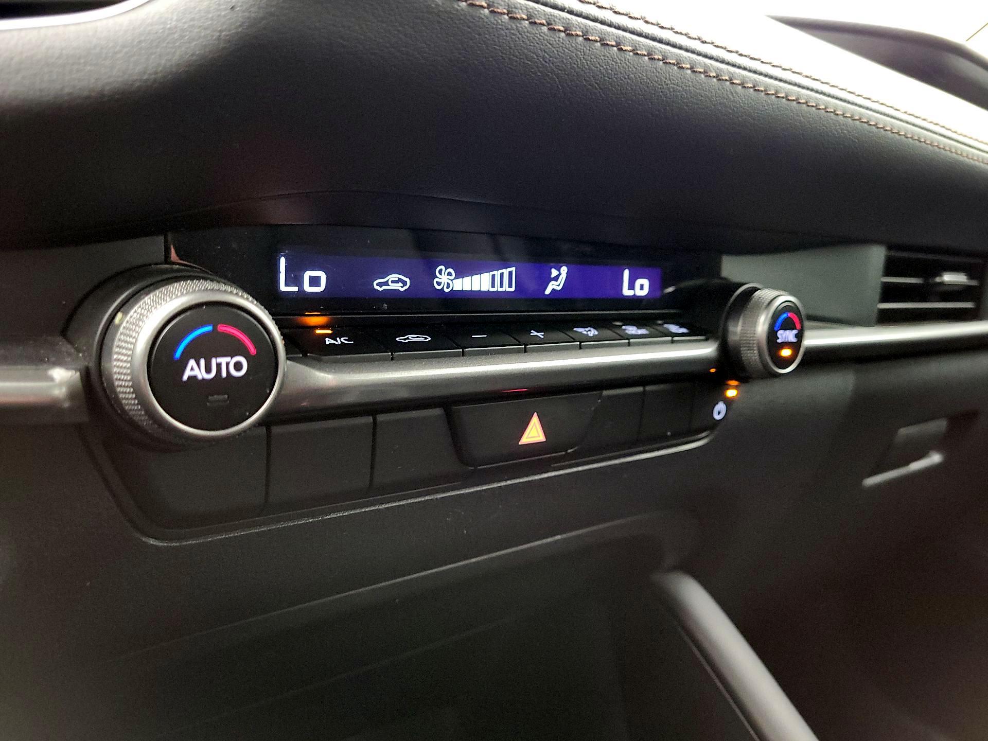 Thumbnail: 2025 Mazda Mazda3 - 17