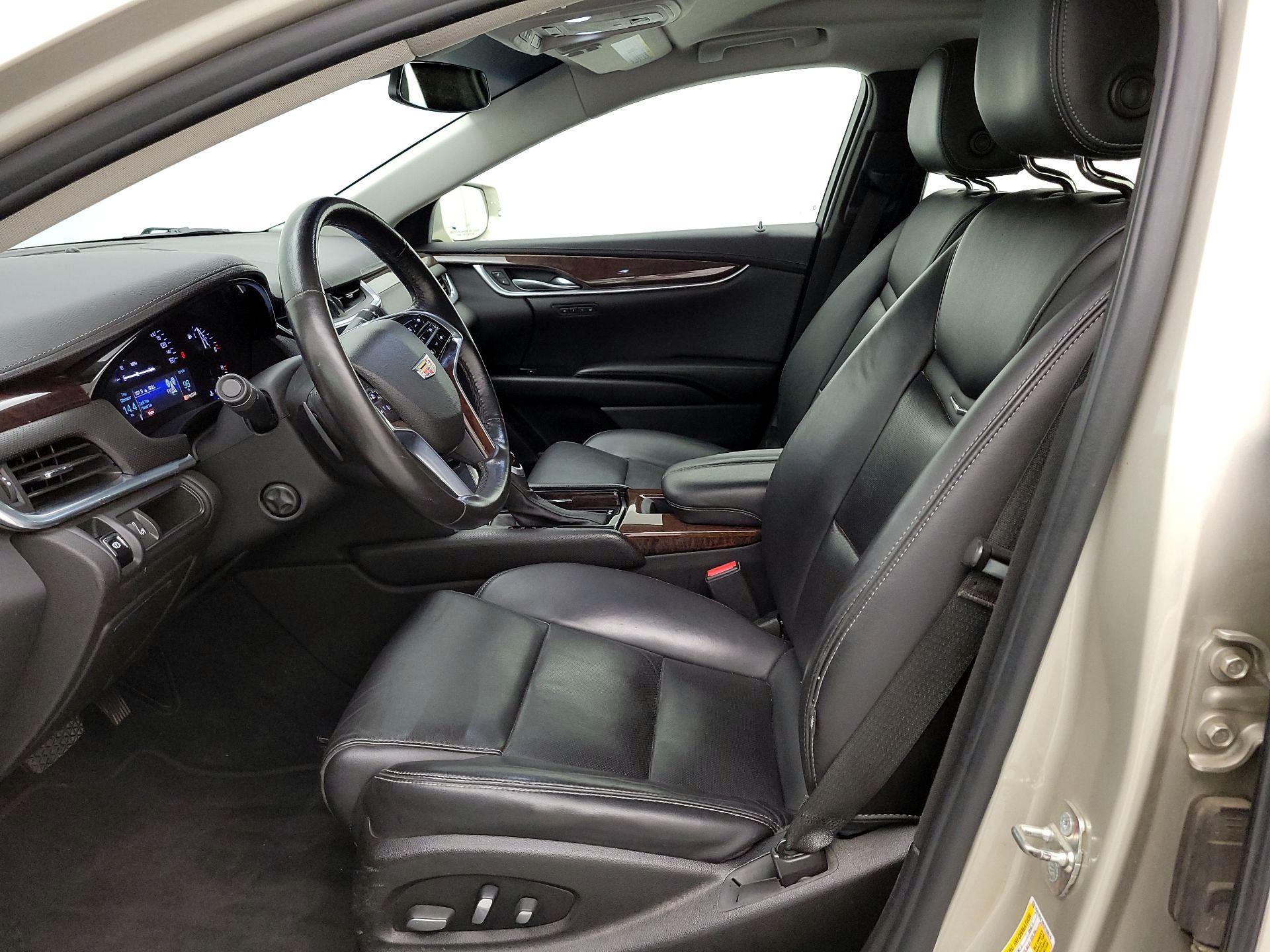 Thumbnail: 2016 Cadillac XTS - 11