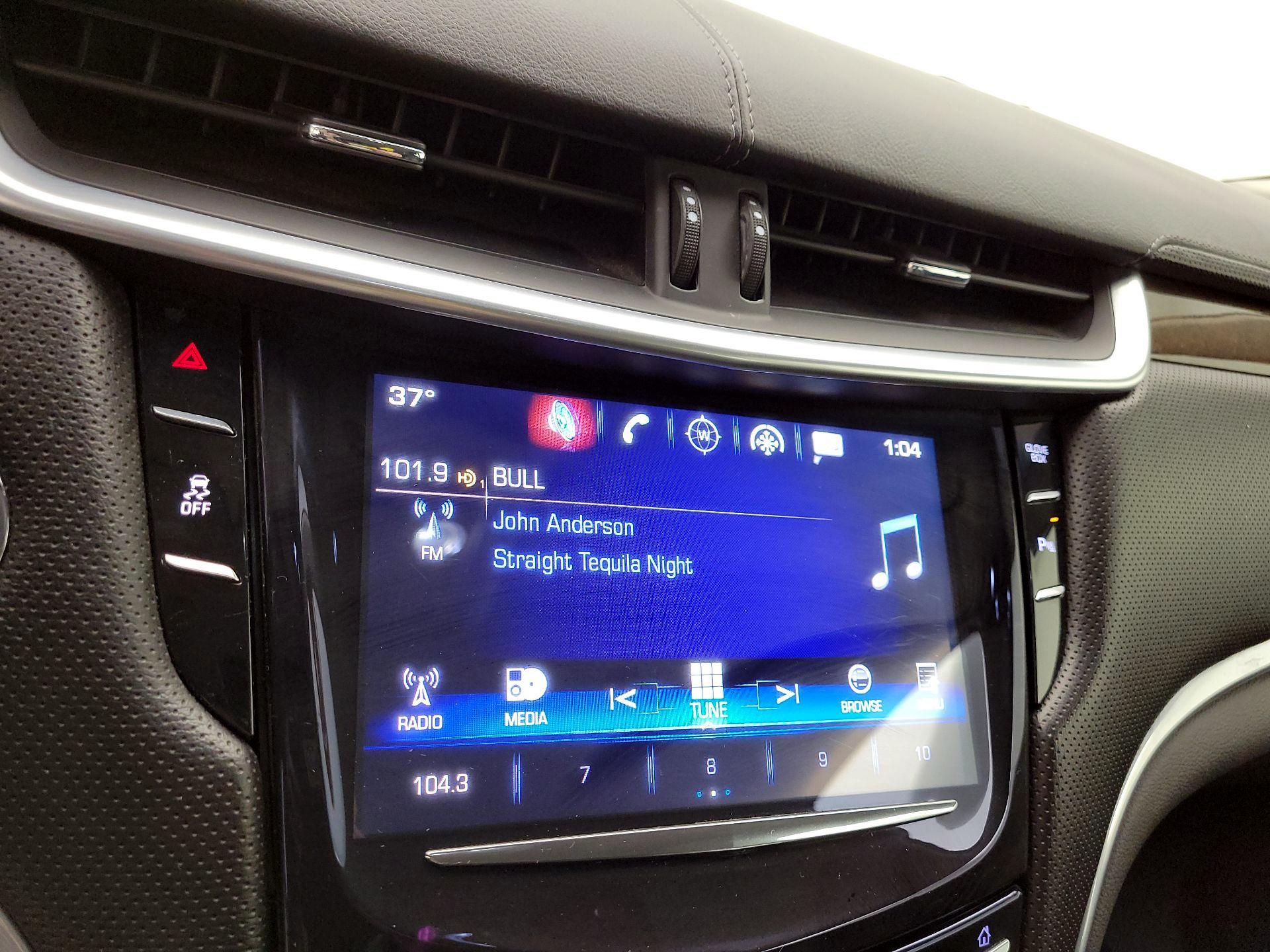 Thumbnail: 2016 Cadillac XTS - 16