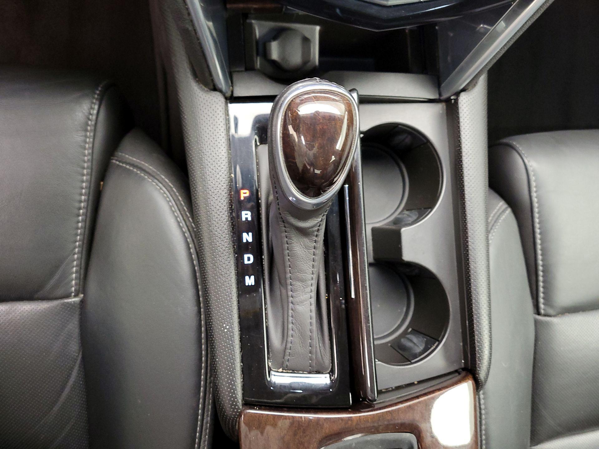 Thumbnail: 2016 Cadillac XTS - 18