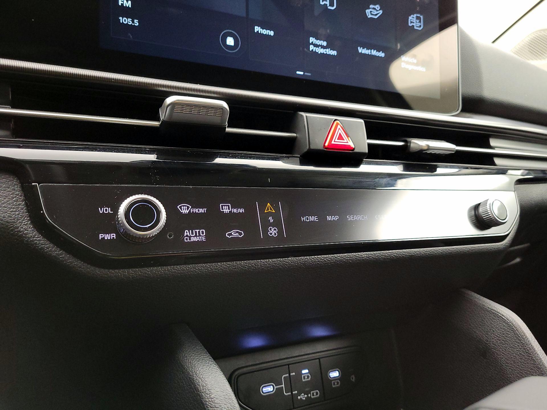 Thumbnail: 2026 Kia Sportage - 16