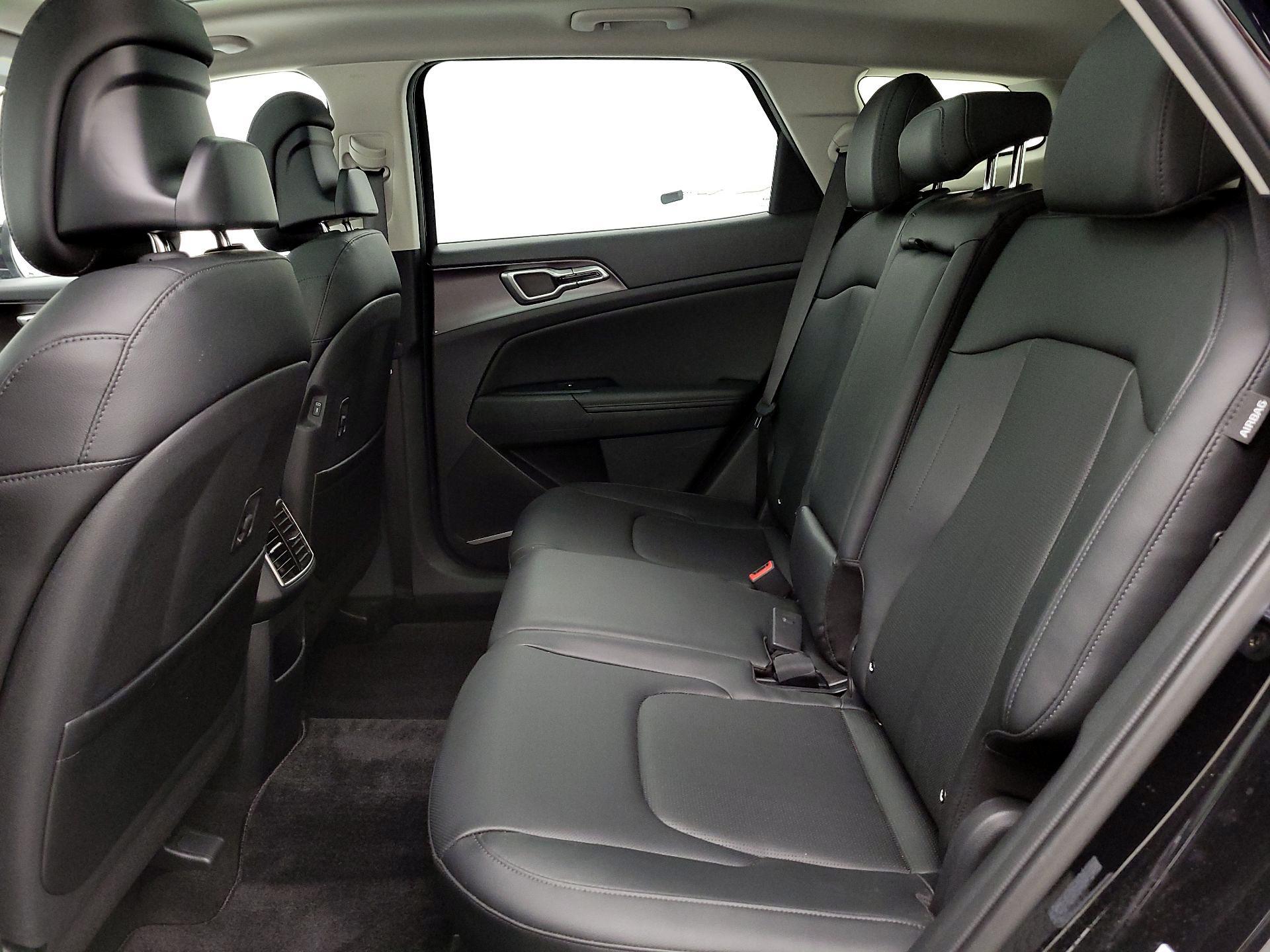 Thumbnail: 2026 Kia Sportage - 20