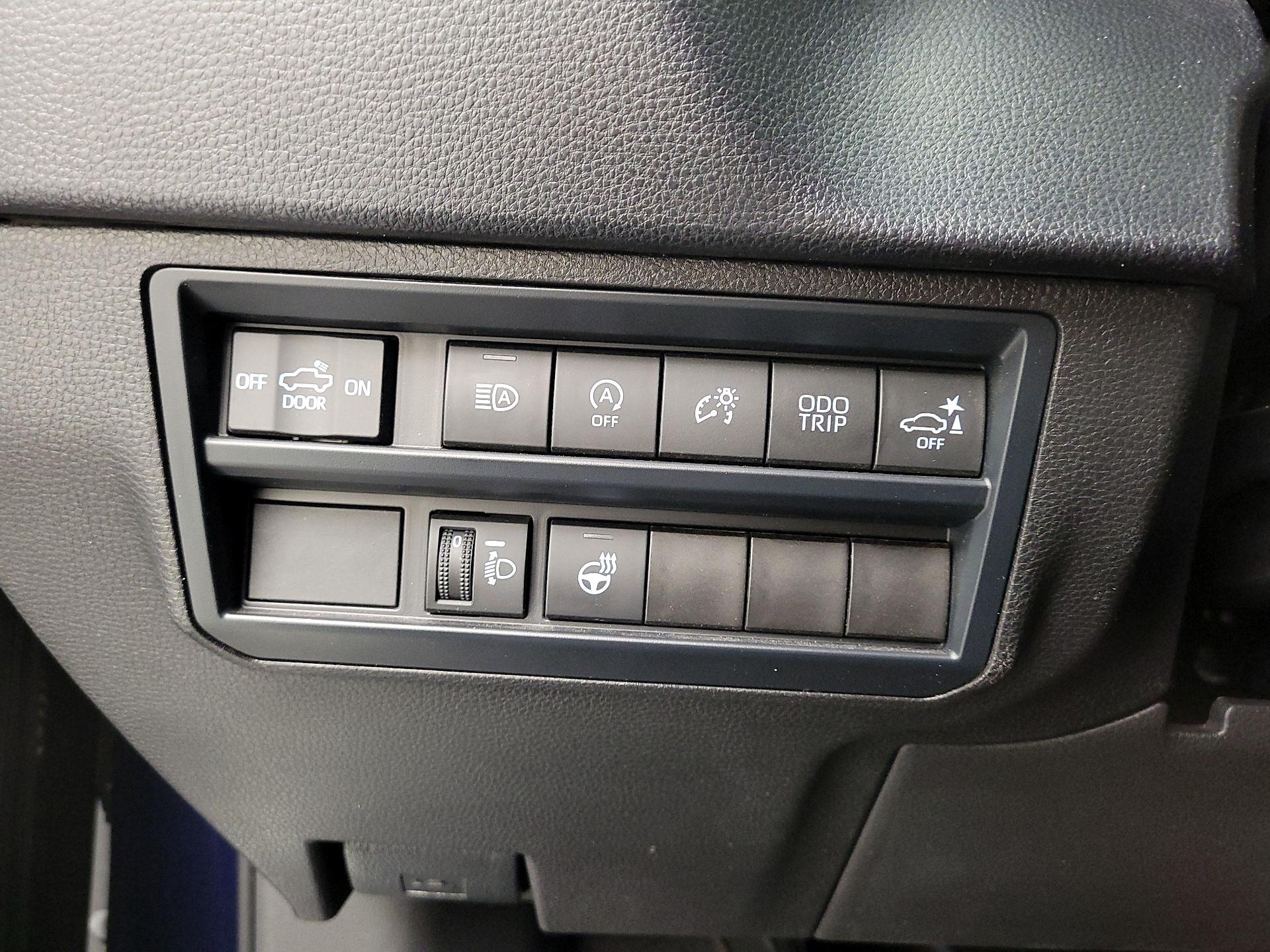 Thumbnail: 2025 Toyota Tundra - 13