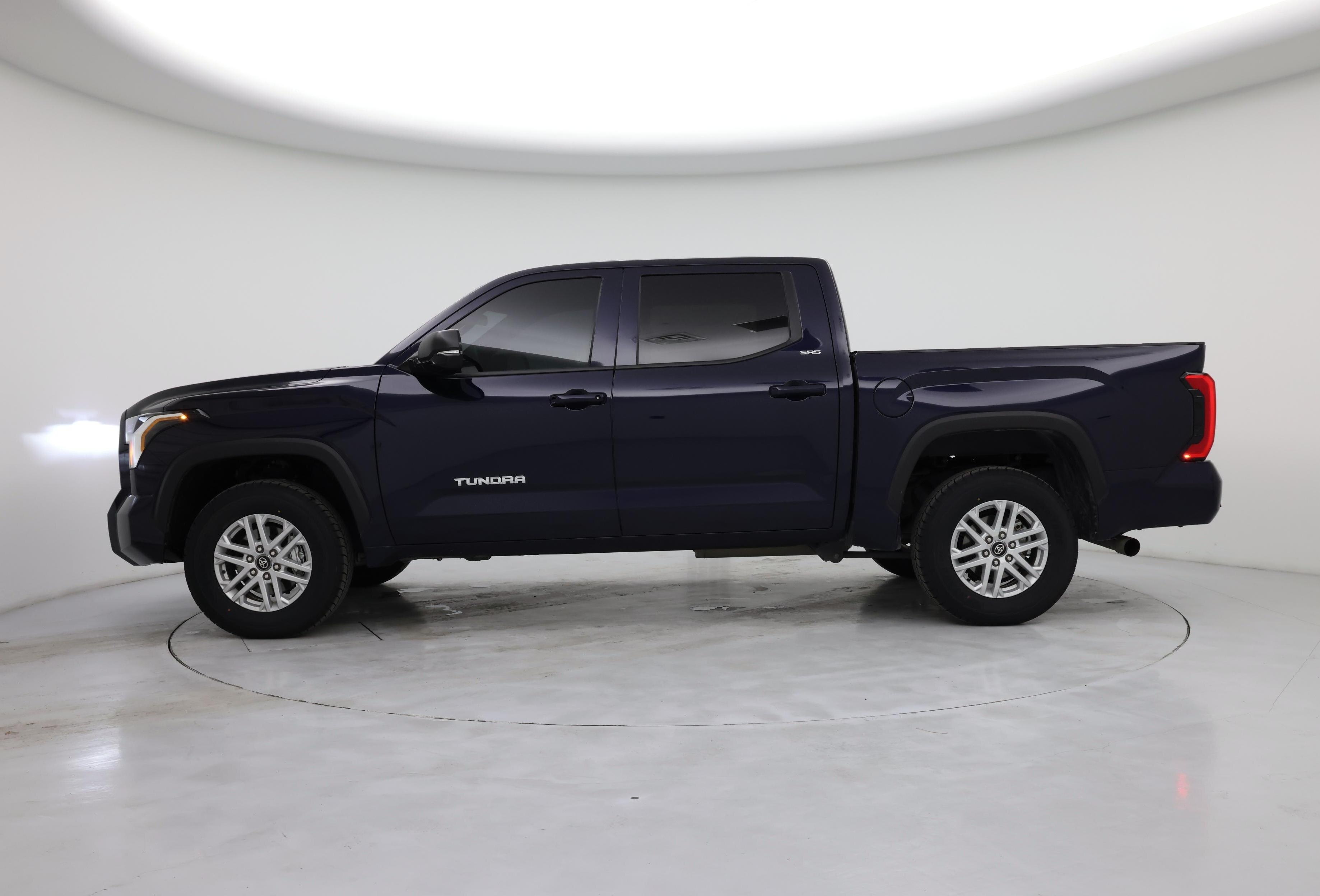 Thumbnail: 2025 Toyota Tundra - 3