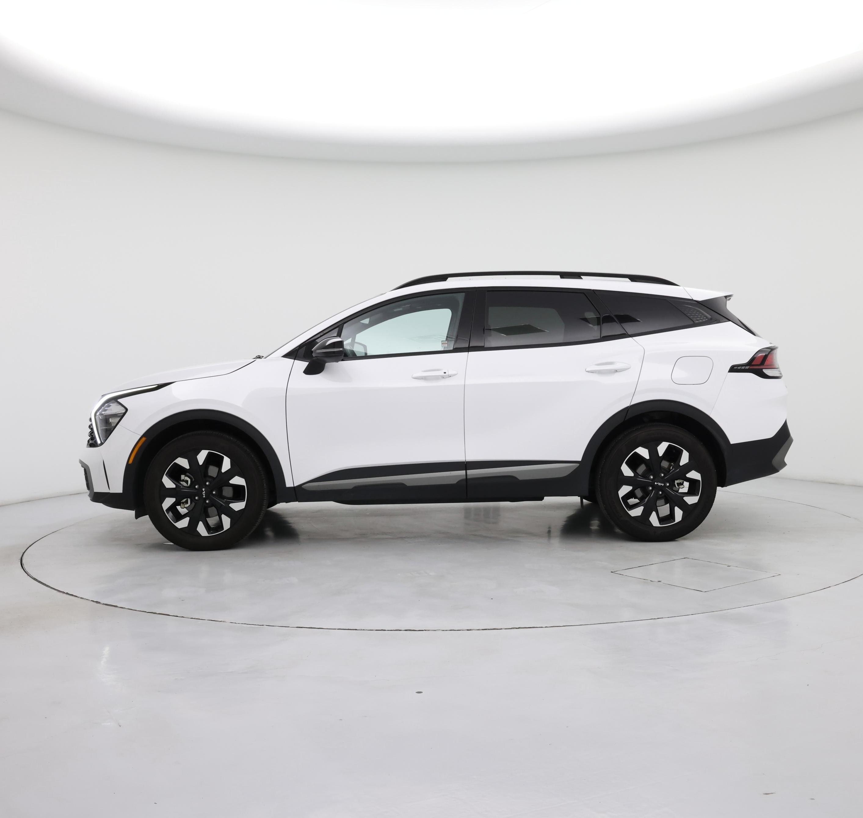 Thumbnail: 2023 Kia Sportage - 3