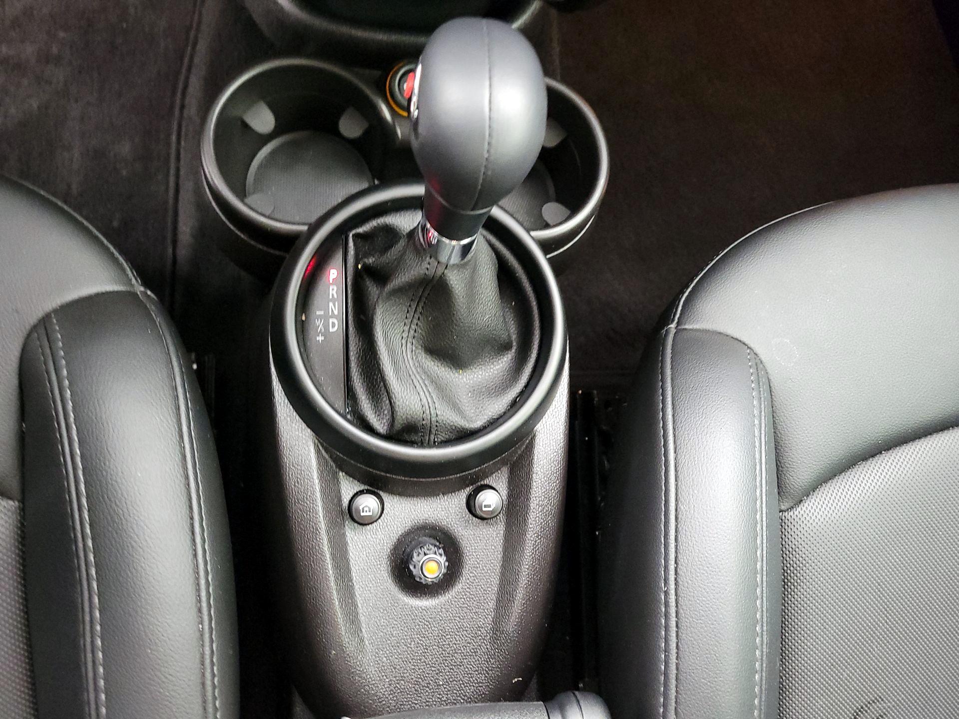 Thumbnail: 2016 MINI Cooper Countryman - 16