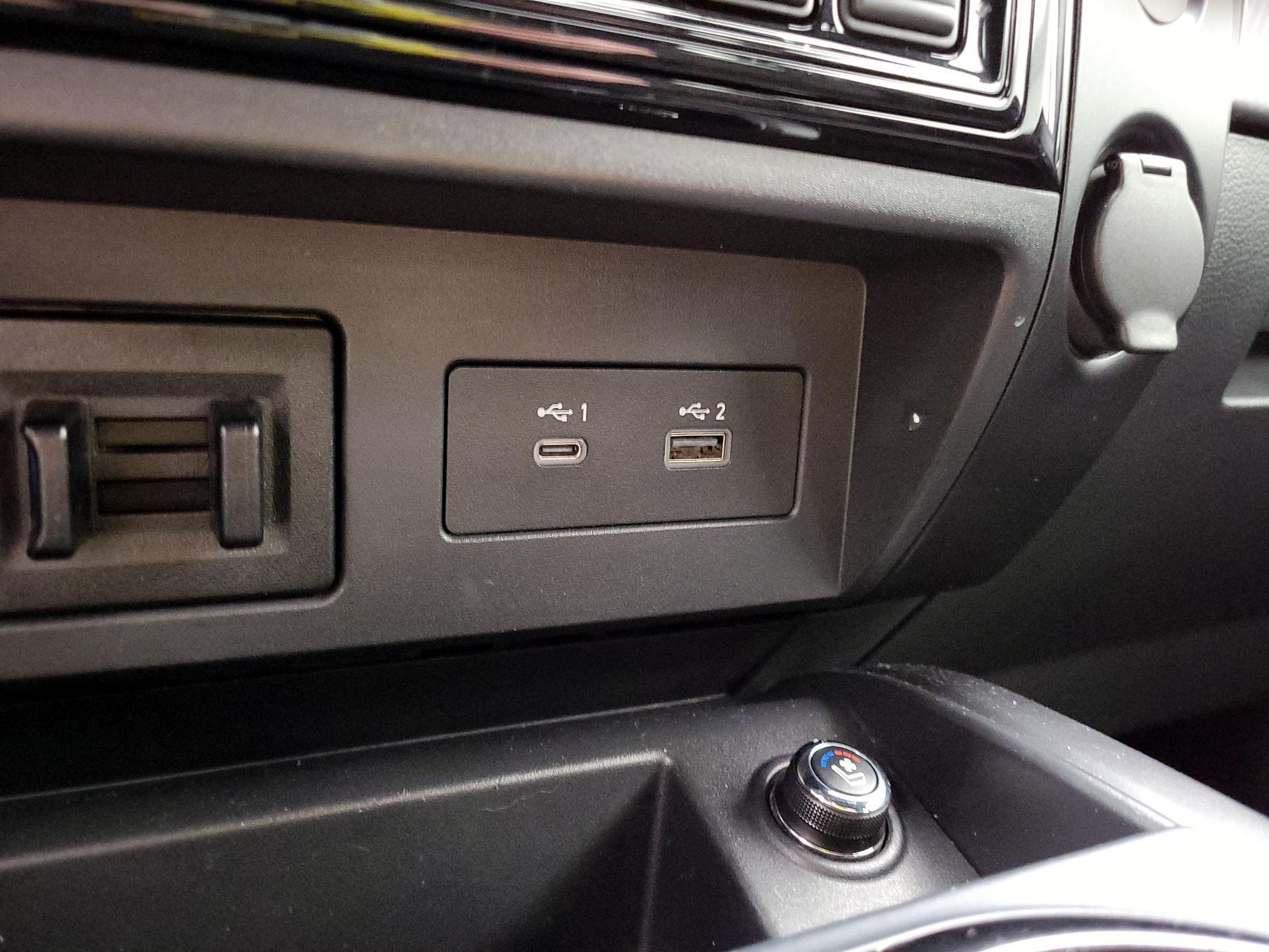 Thumbnail: 2021 Nissan Titan - 19