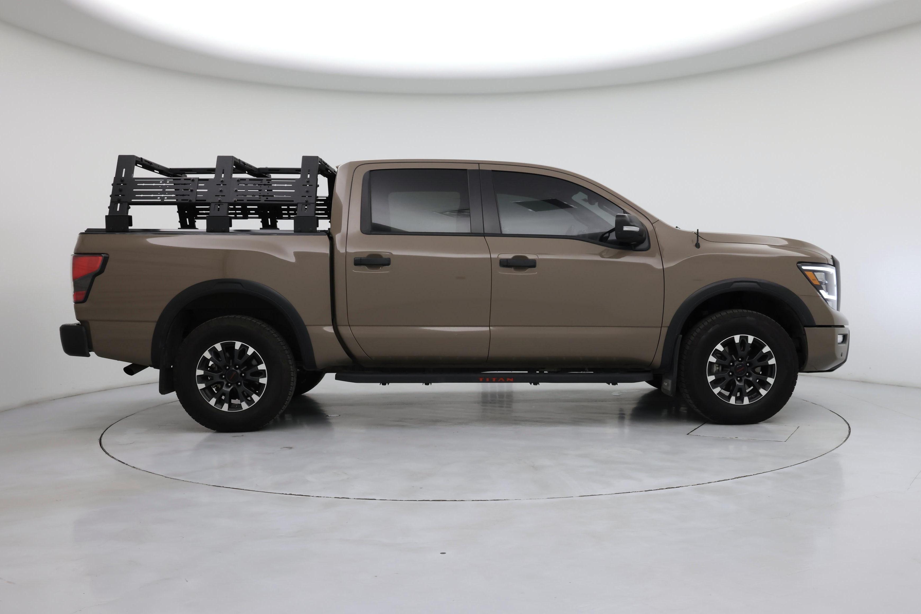 Thumbnail: 2021 Nissan Titan - 7