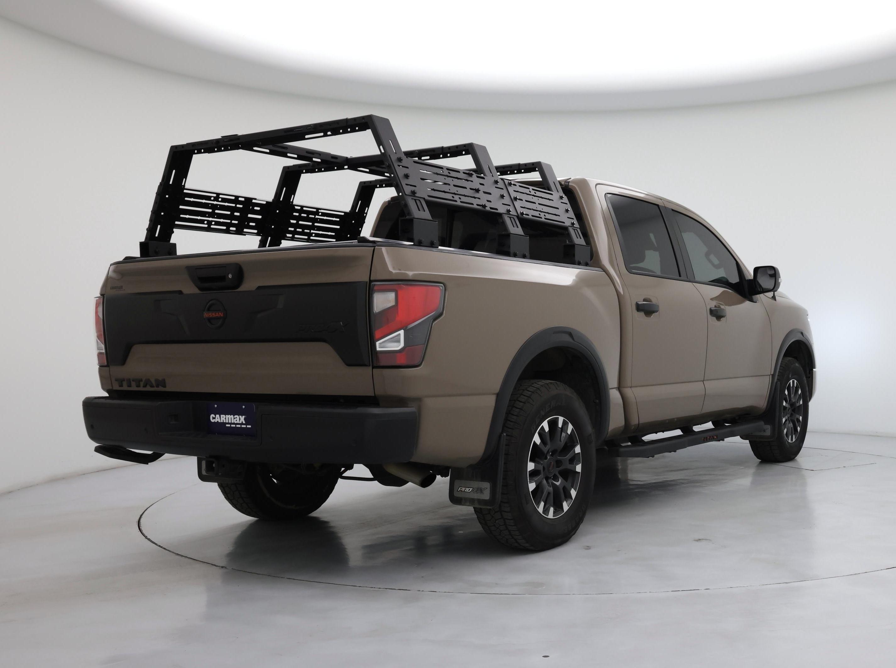 Thumbnail: 2021 Nissan Titan - 8