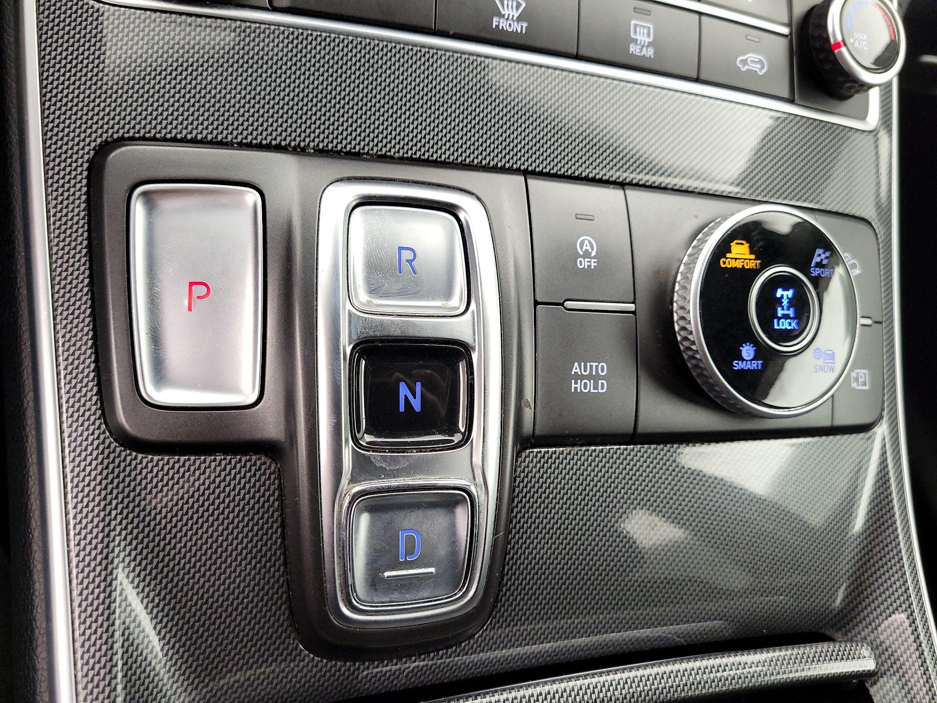 Thumbnail: 2021 Hyundai Santa Fe - 17