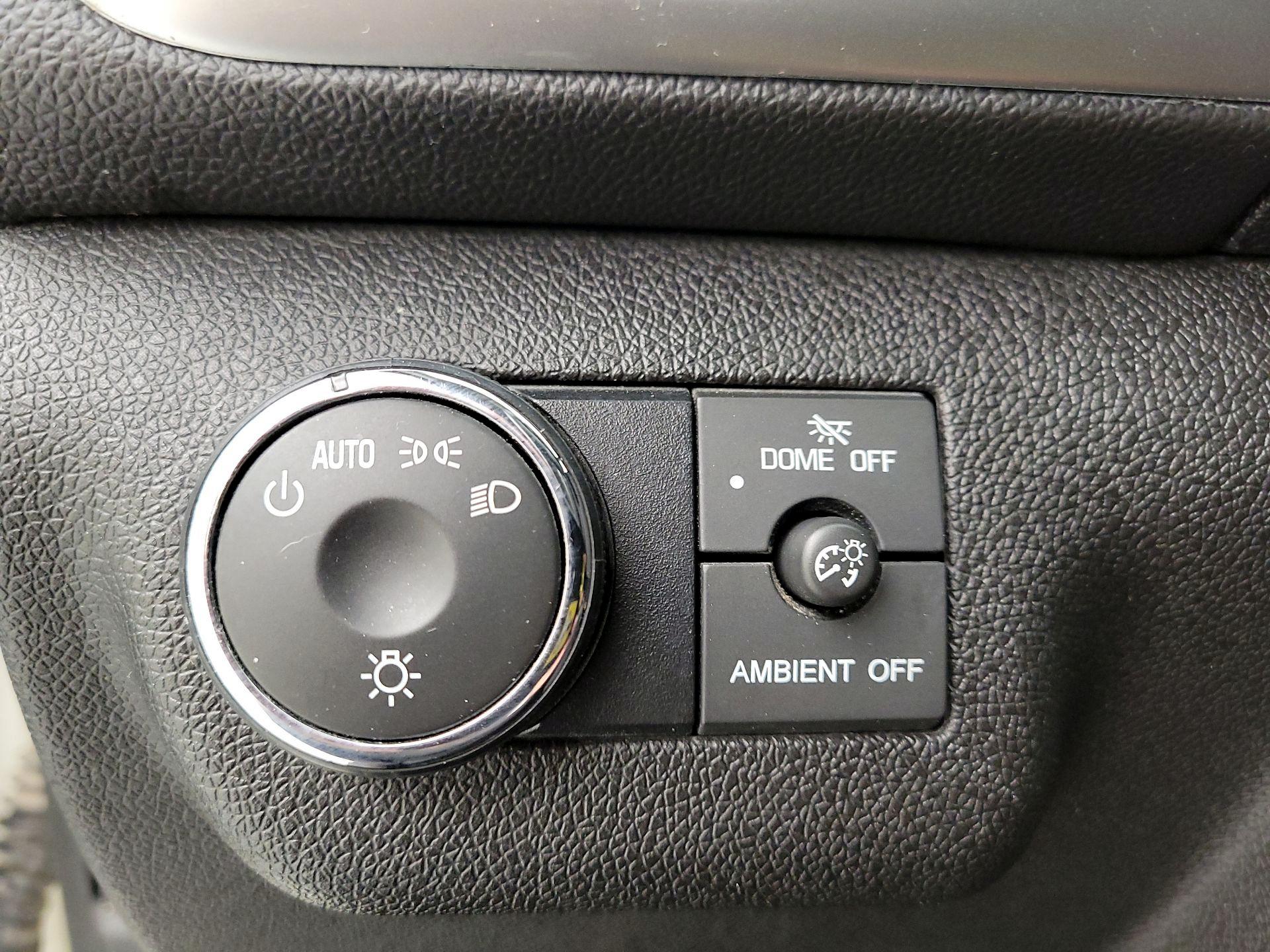 Thumbnail: 2015 GMC Acadia - 13