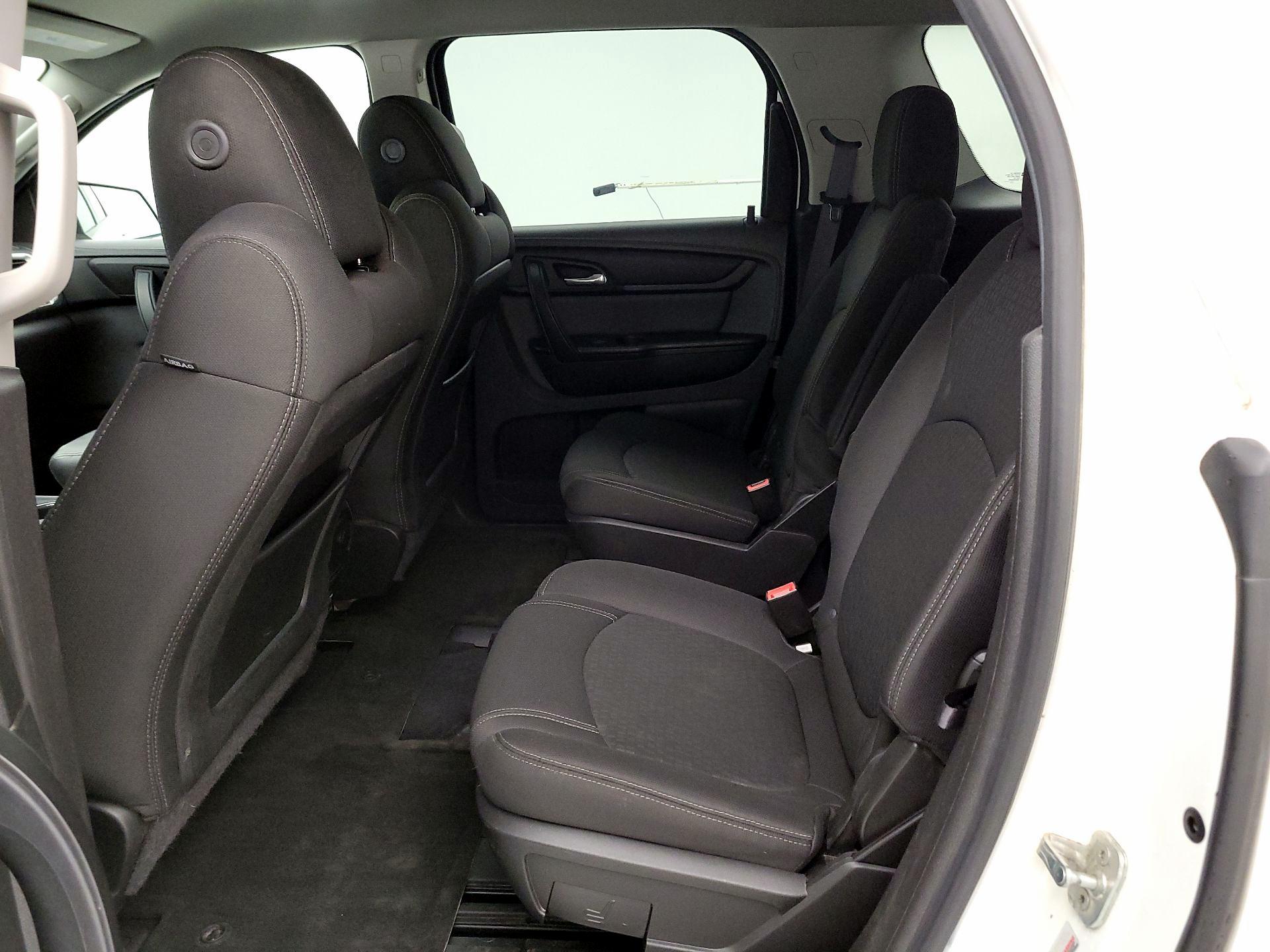 Thumbnail: 2015 GMC Acadia - 19