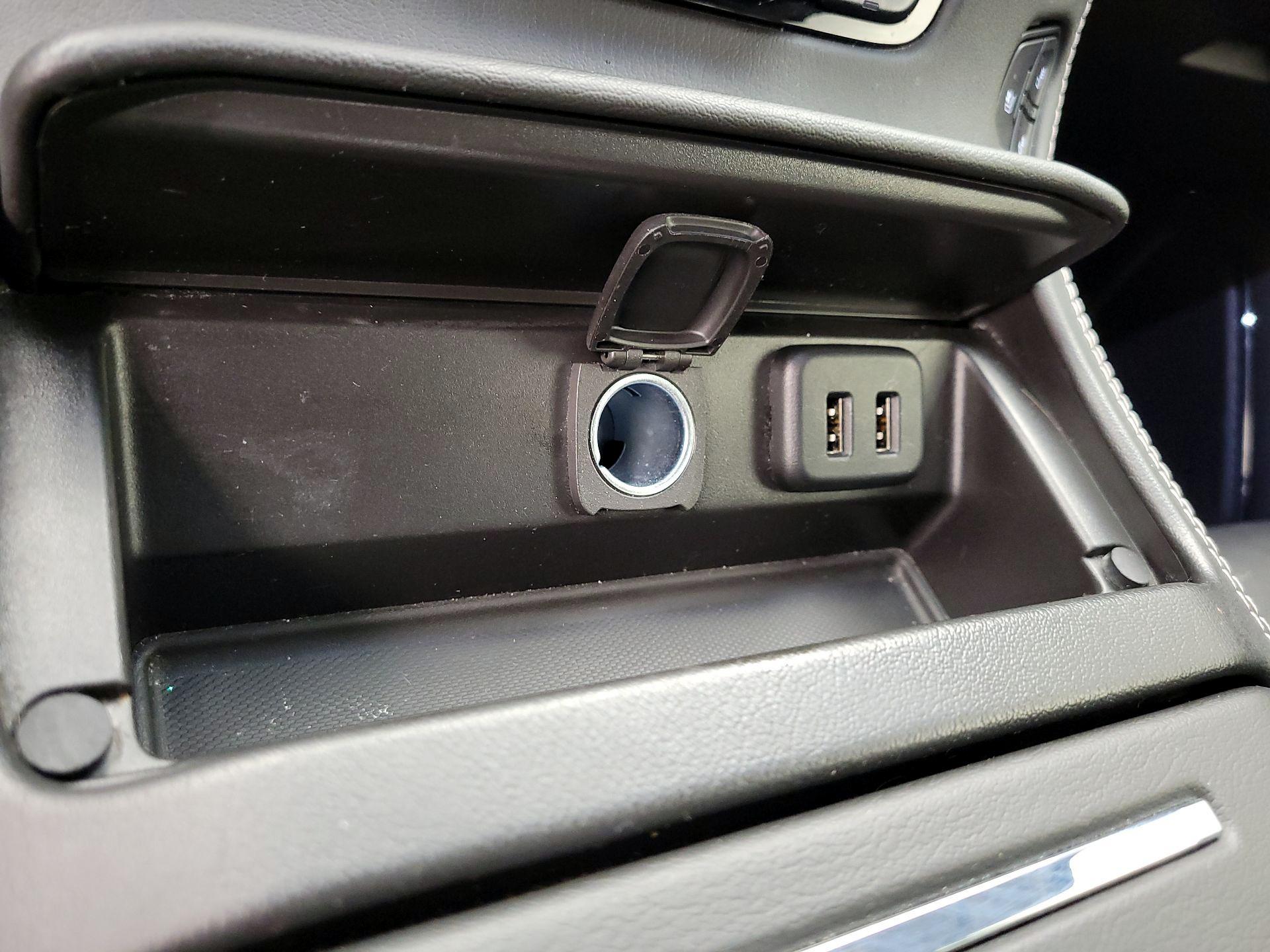 Thumbnail: 2018 GMC Yukon - 19