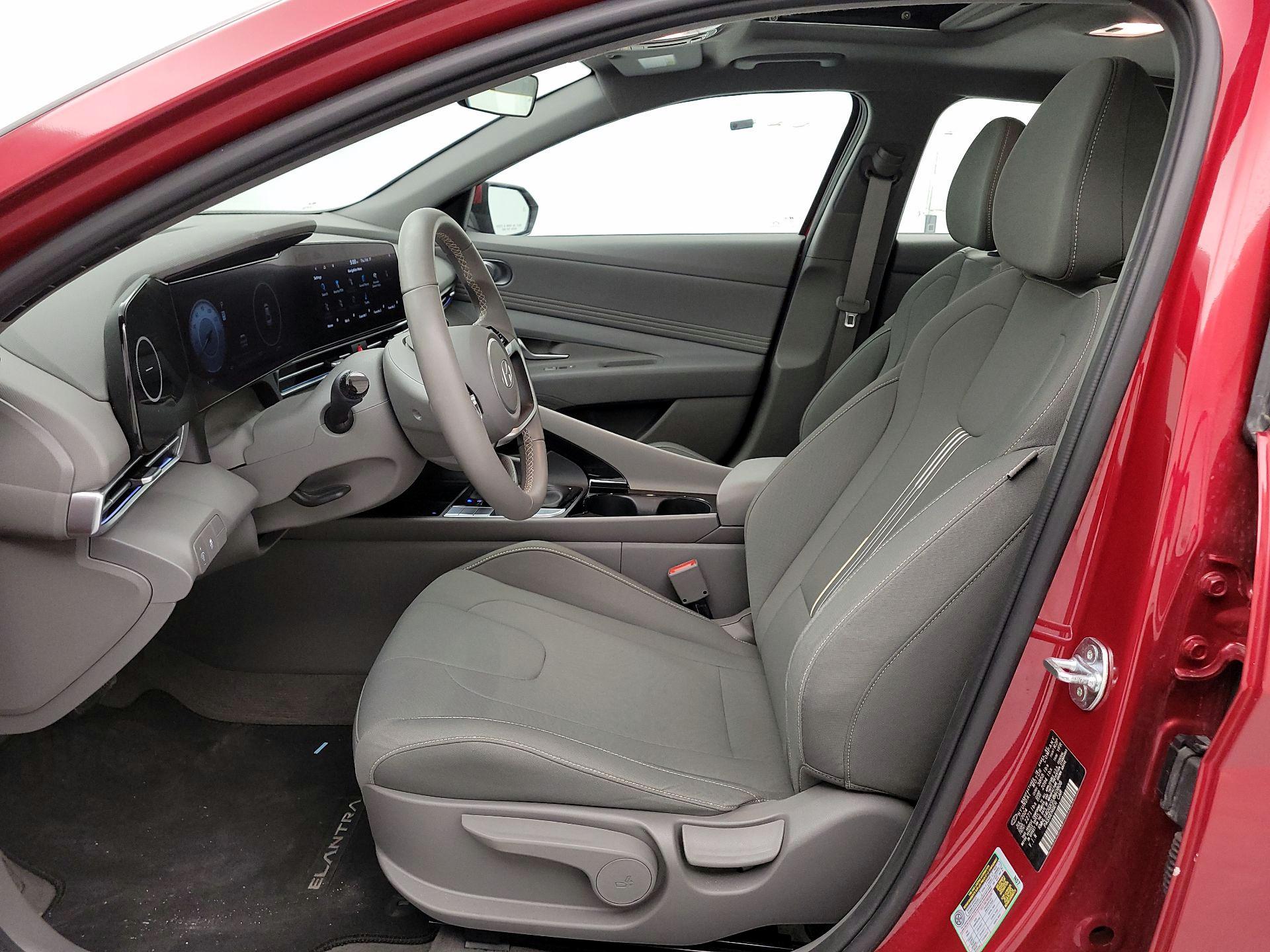 Thumbnail: 2025 Hyundai Elantra - 11