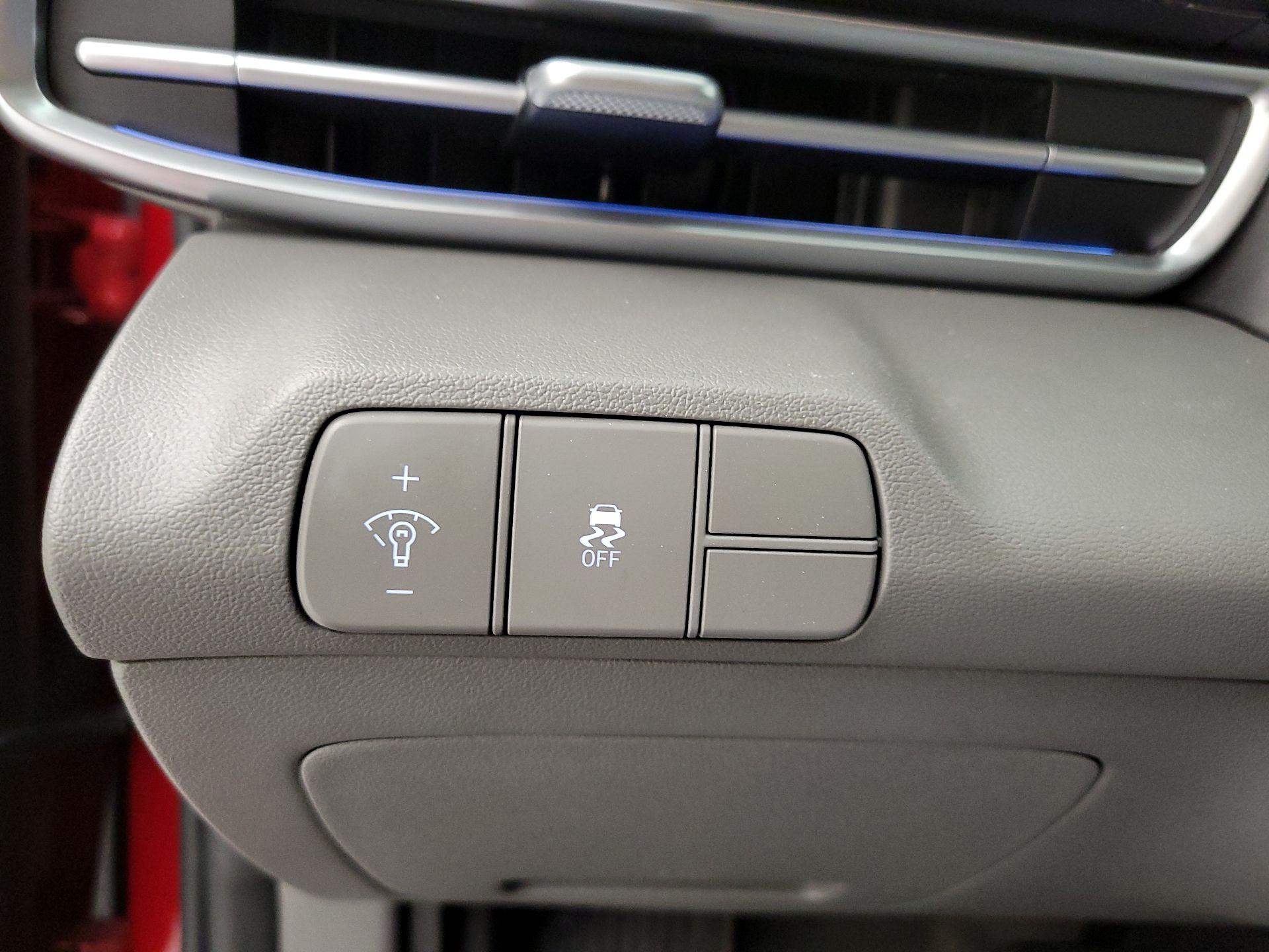 Thumbnail: 2025 Hyundai Elantra - 13