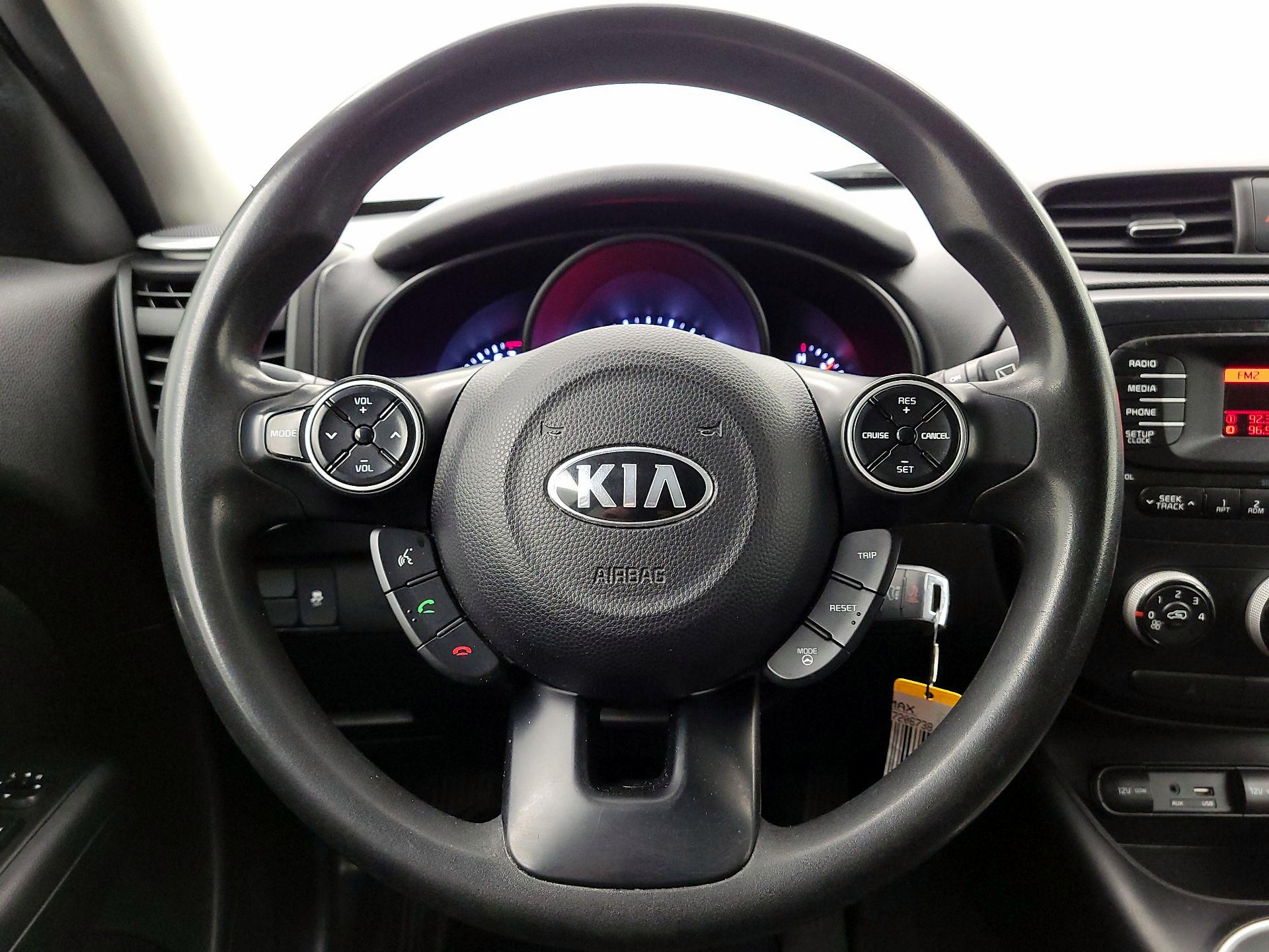 Thumbnail: 2015 Kia Soul - 10