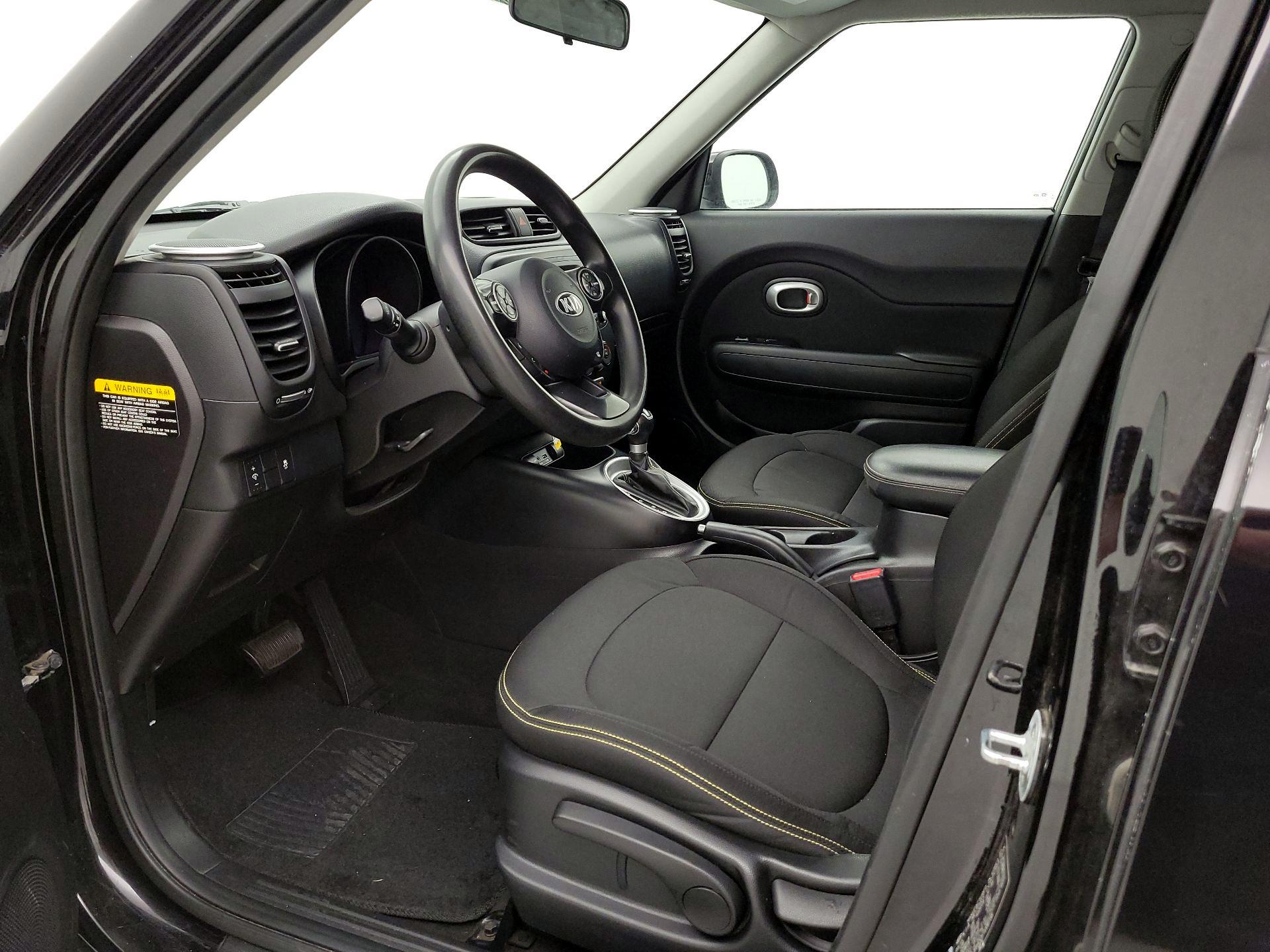 Thumbnail: 2015 Kia Soul - 11