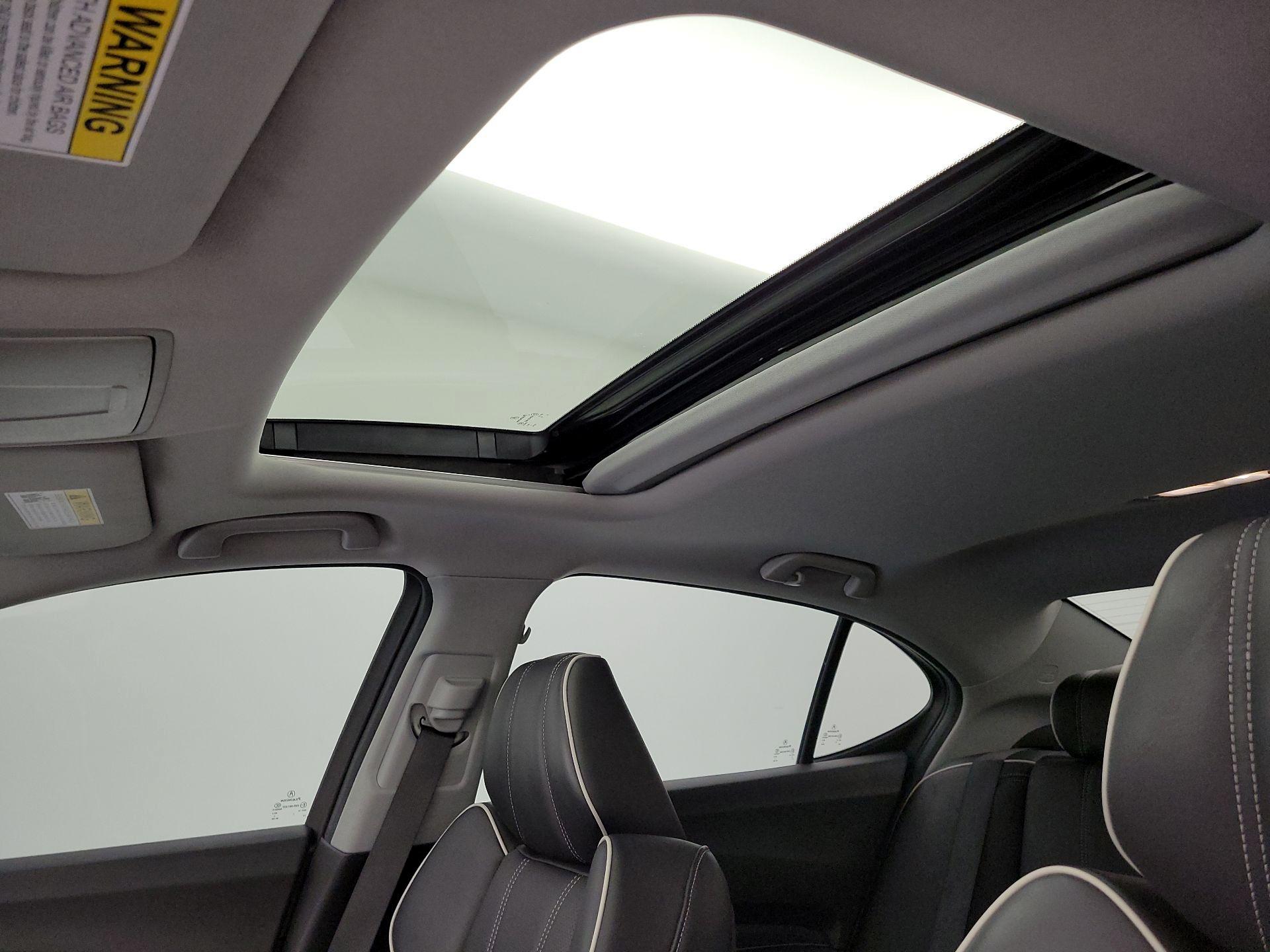 Thumbnail: 2018 Acura TLX - 19