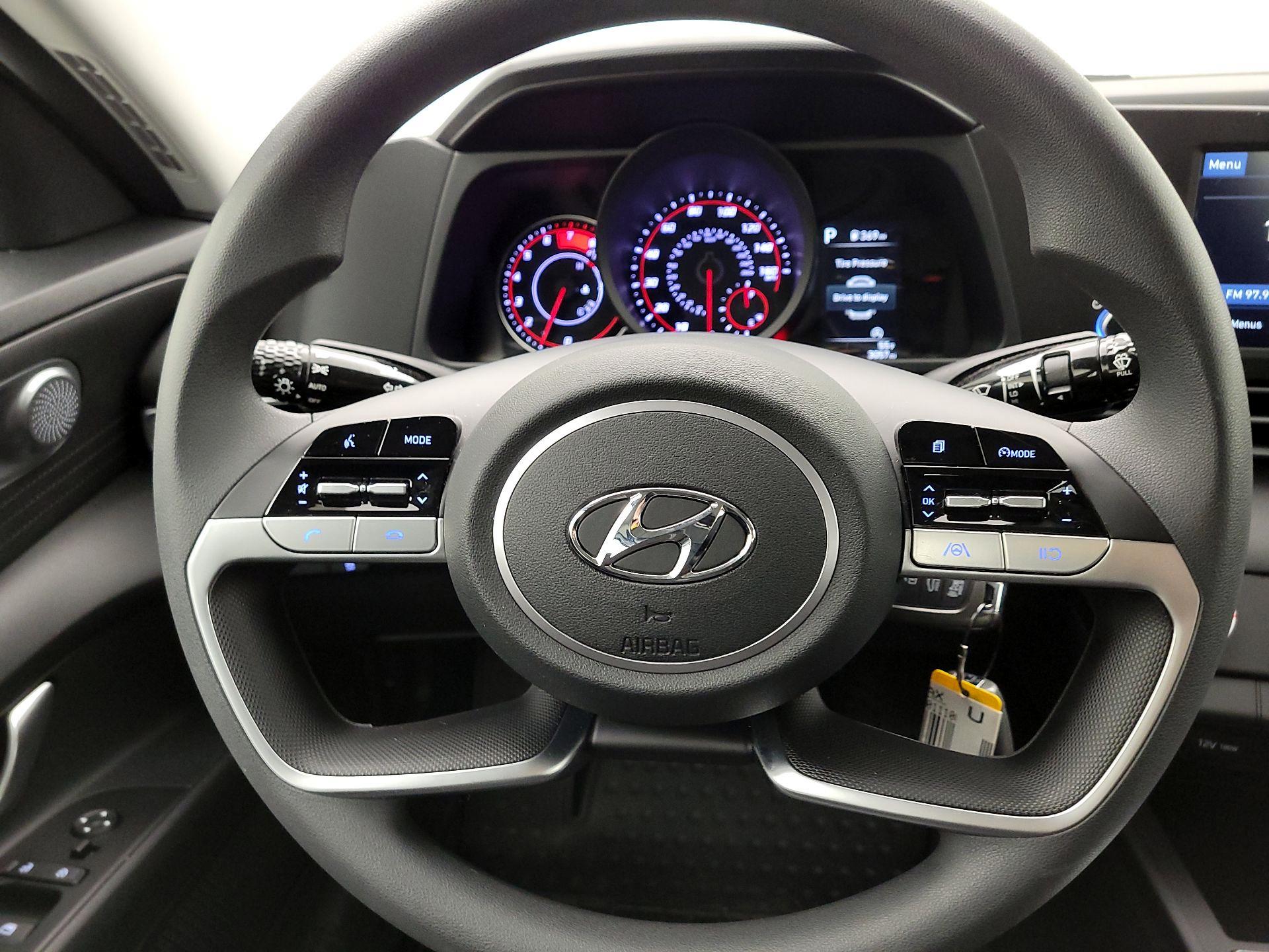 Thumbnail: 2021 Hyundai Elantra - 10